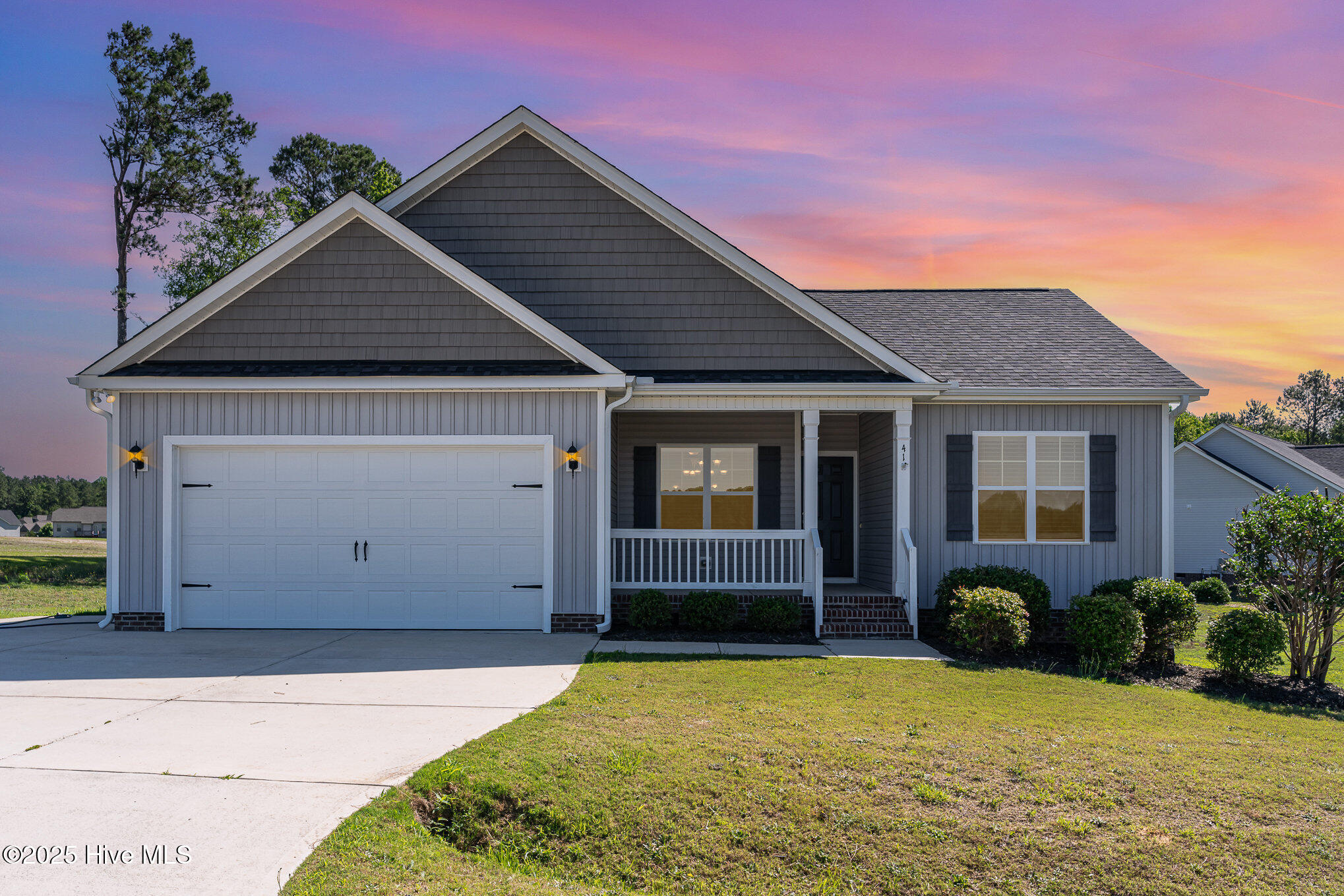 41 Tan Oak Drive Property Photo 1