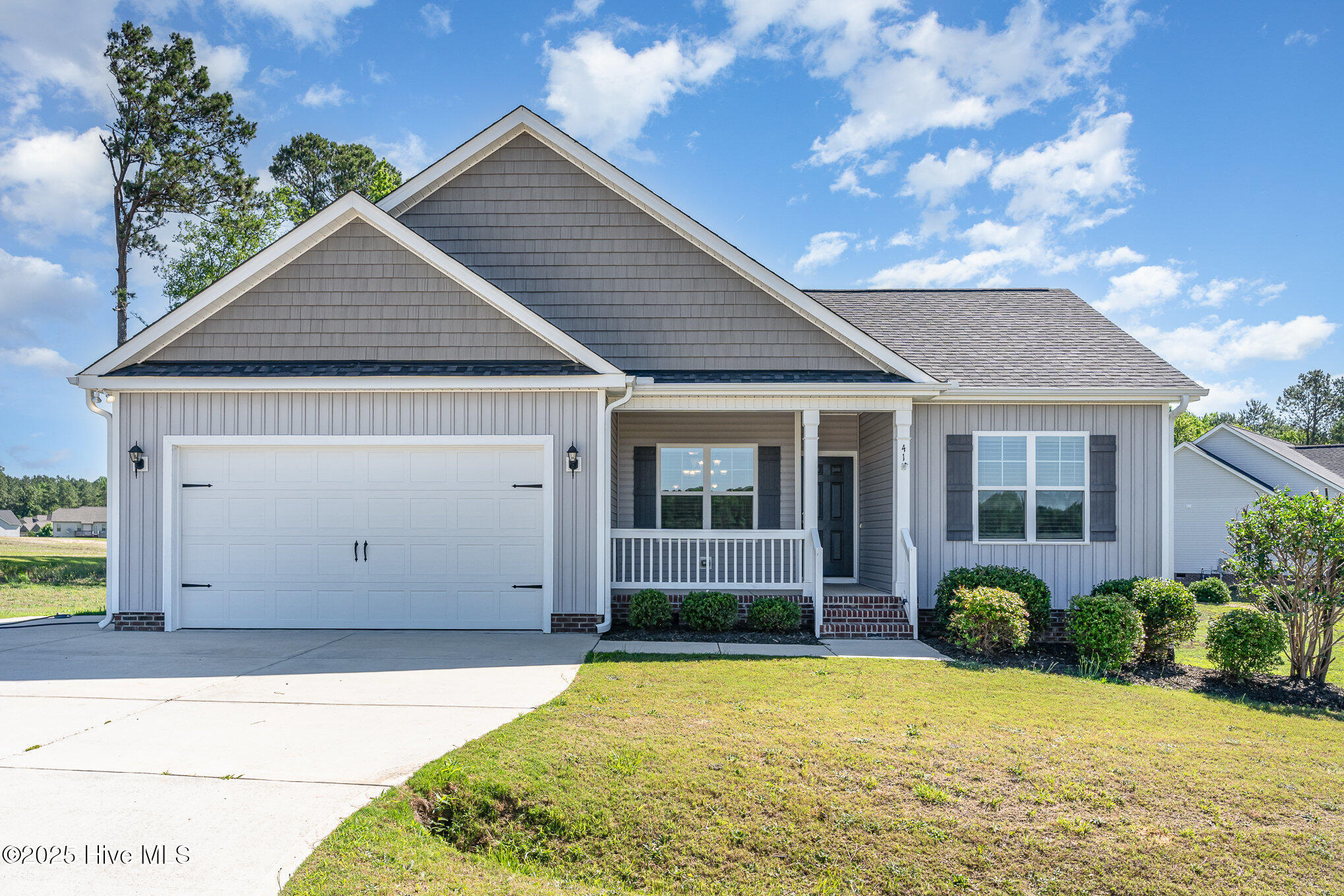 41 Tan Oak Drive Property Photo 2