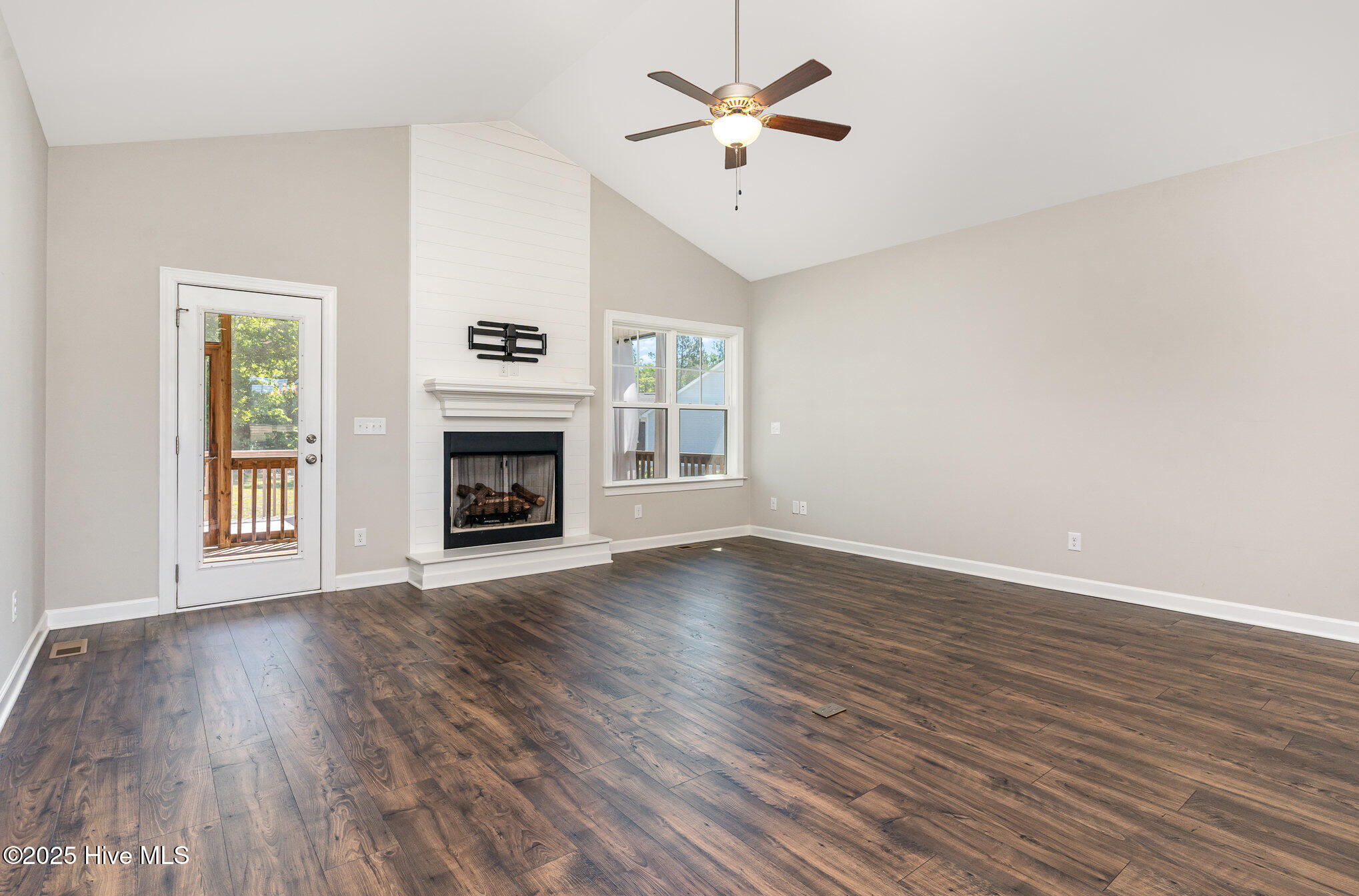 41 Tan Oak Drive Property Photo 9