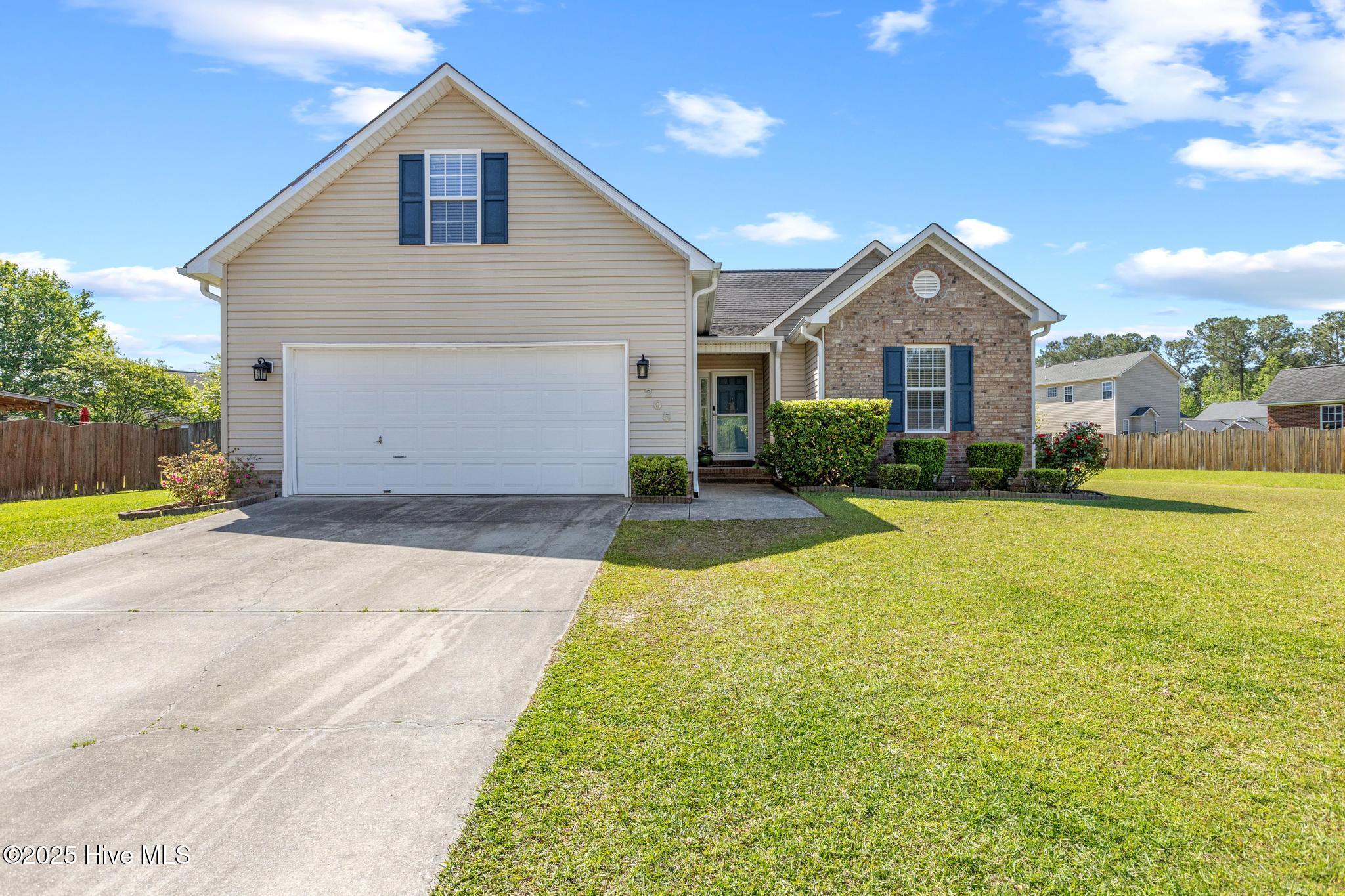 205 Edgefield Drive Property Photo 1