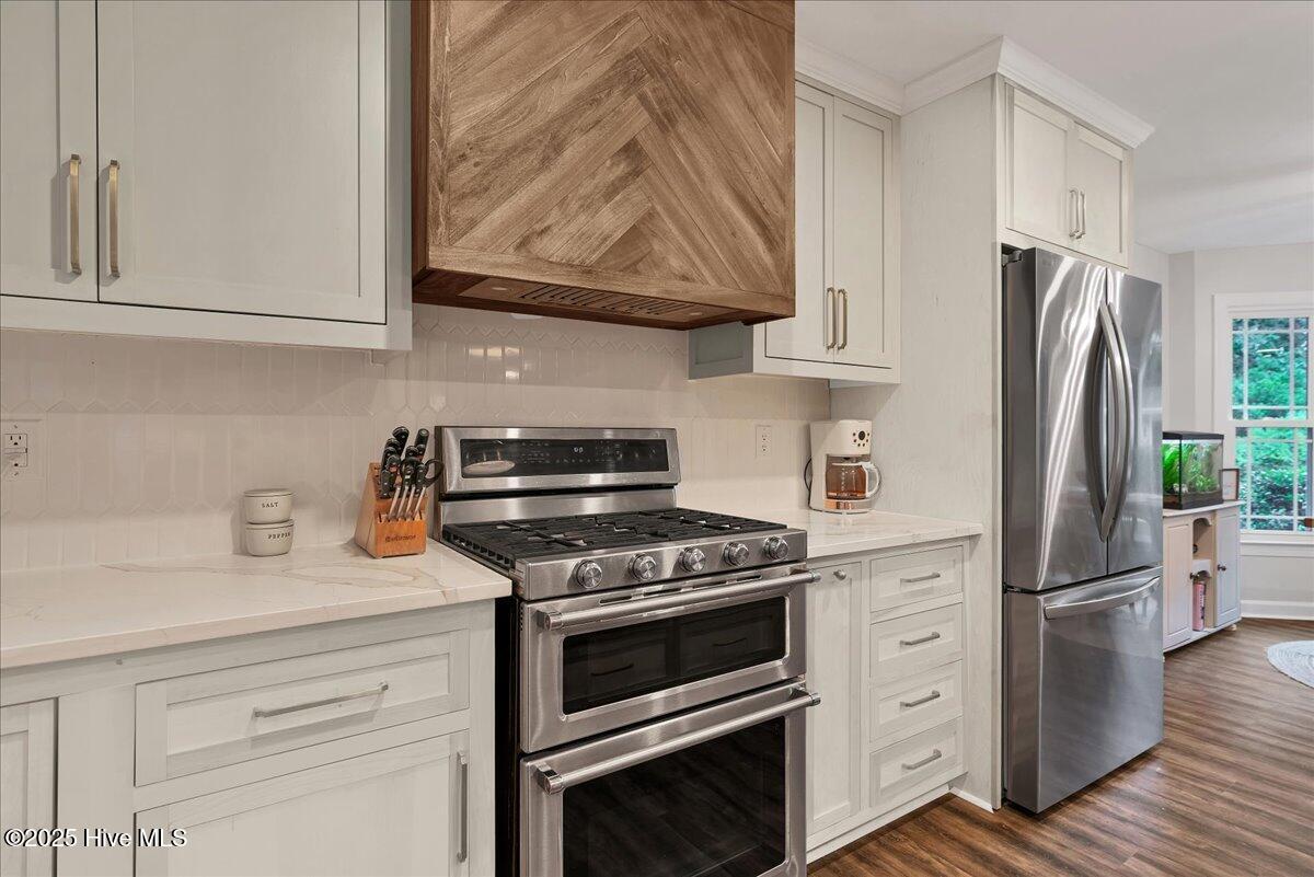 209 Lazar Lane Property Photo 22