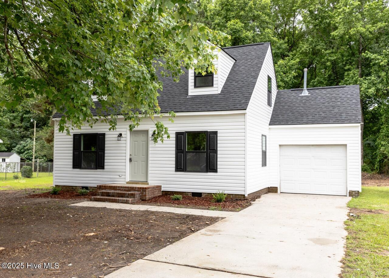 104 Fox Run Circle Property Photo 1