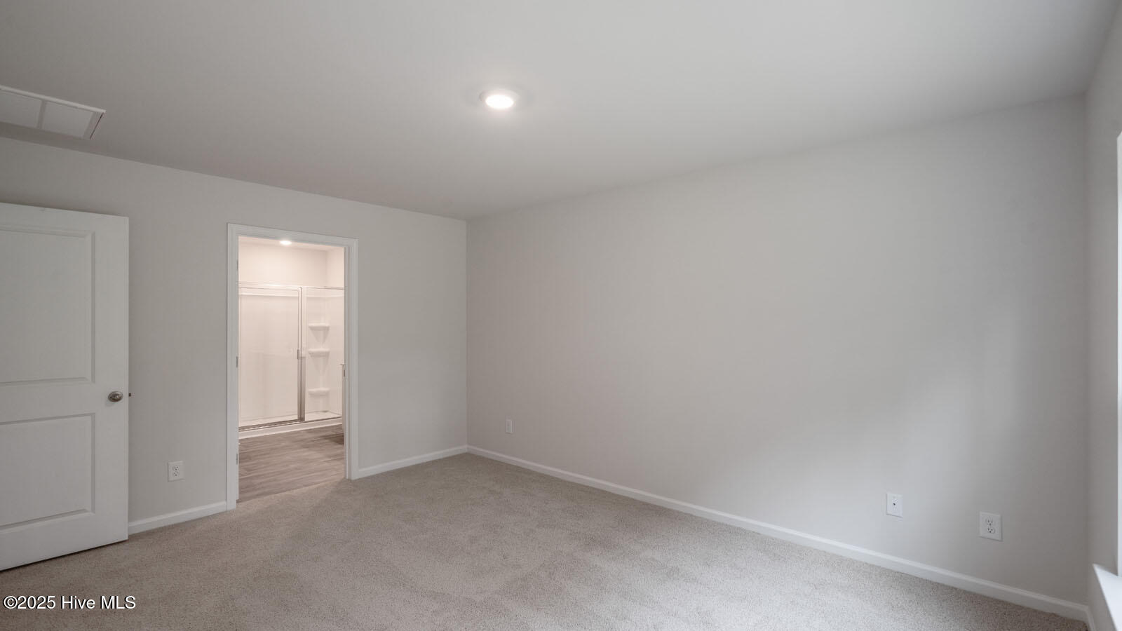 124 Pioneer Drive Property Photo 25