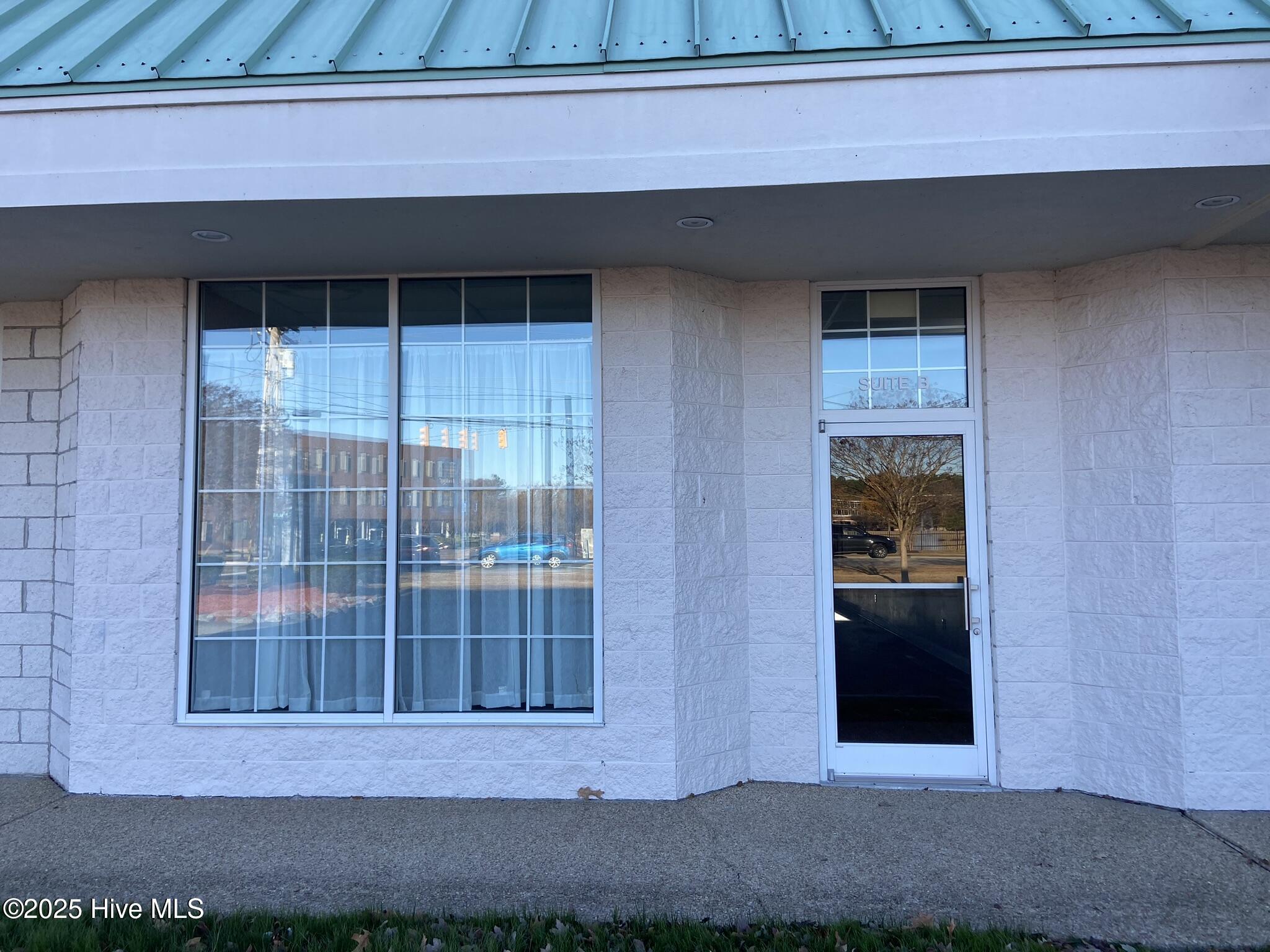 1831 Weeksville Road Suite B Property Photo 1