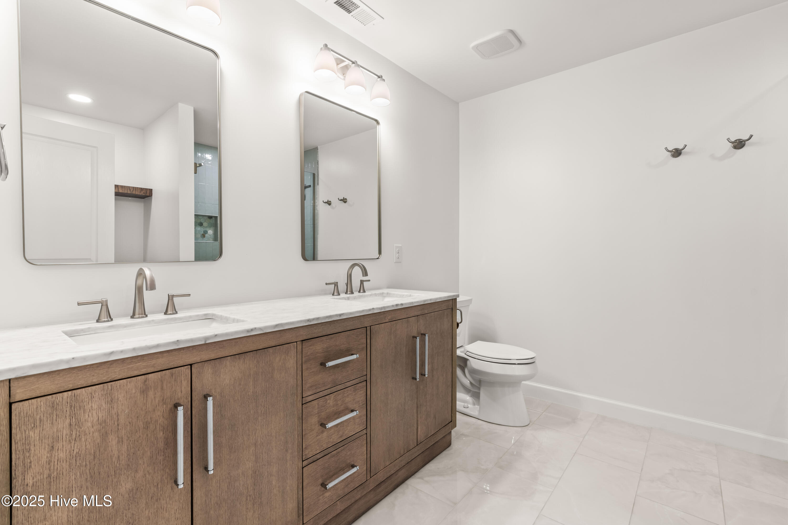 2635 Asher View Court Property Photo 20