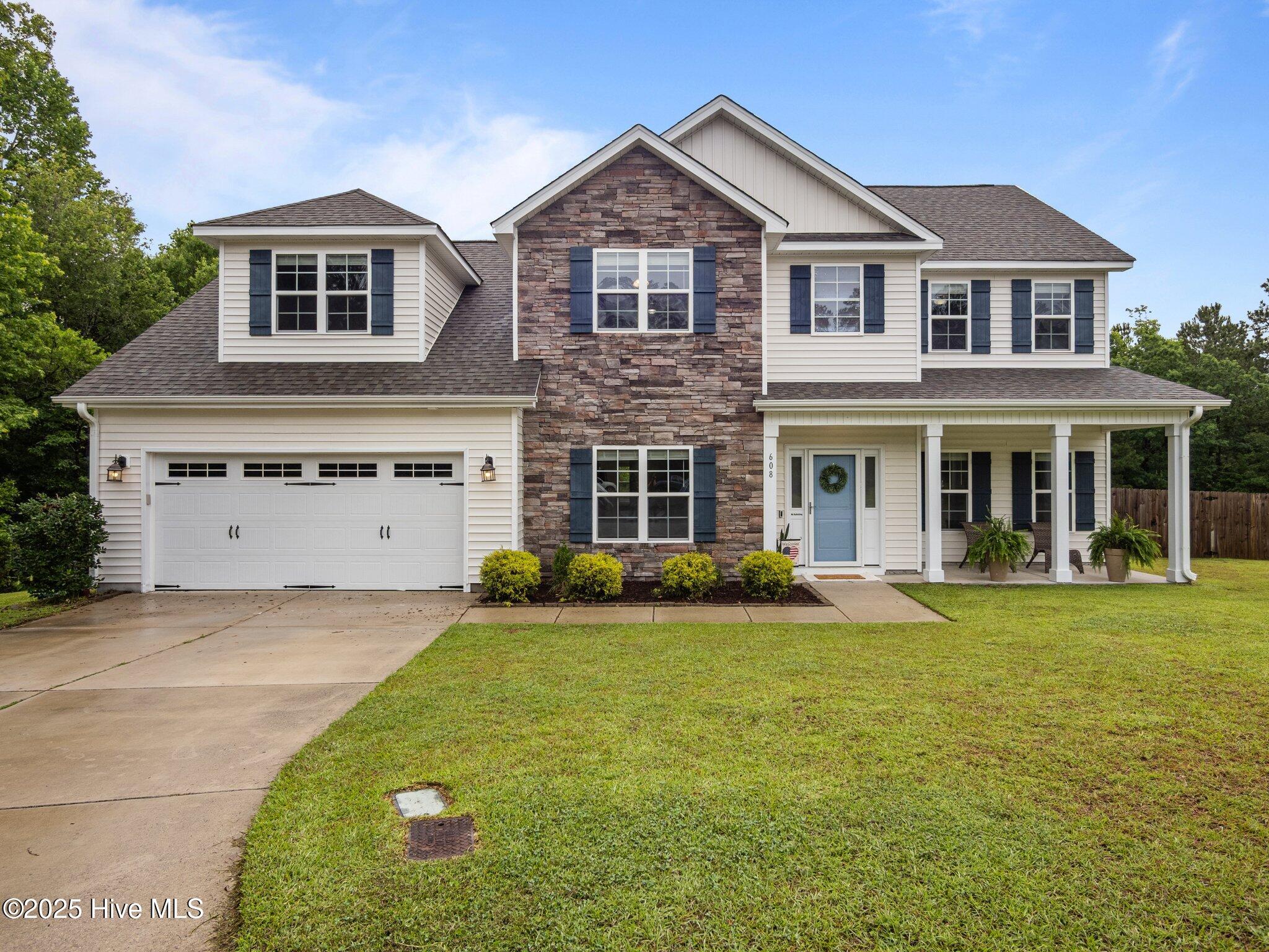 608 Creek Court Property Photo 1