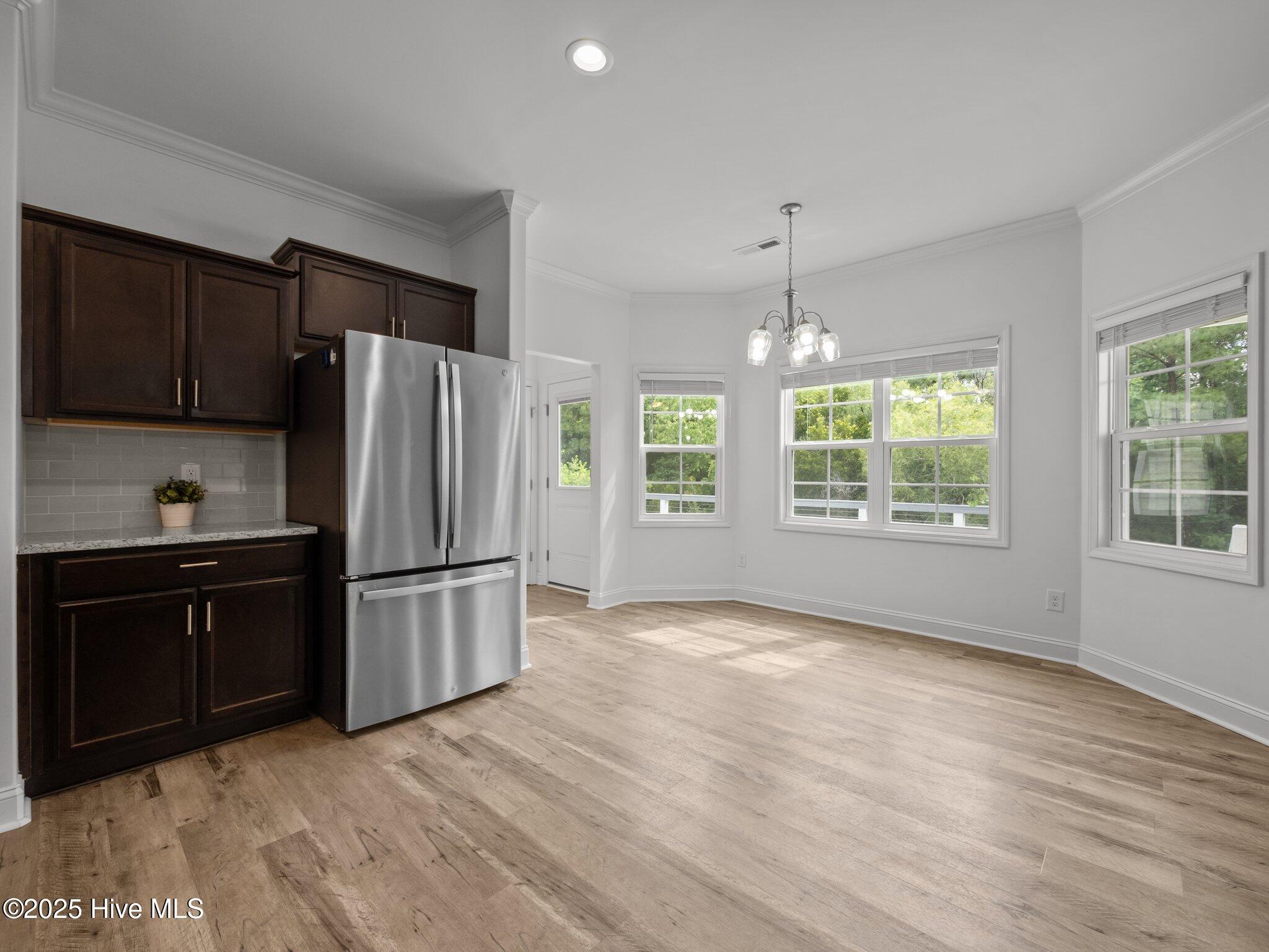 608 Creek Court Property Photo 12