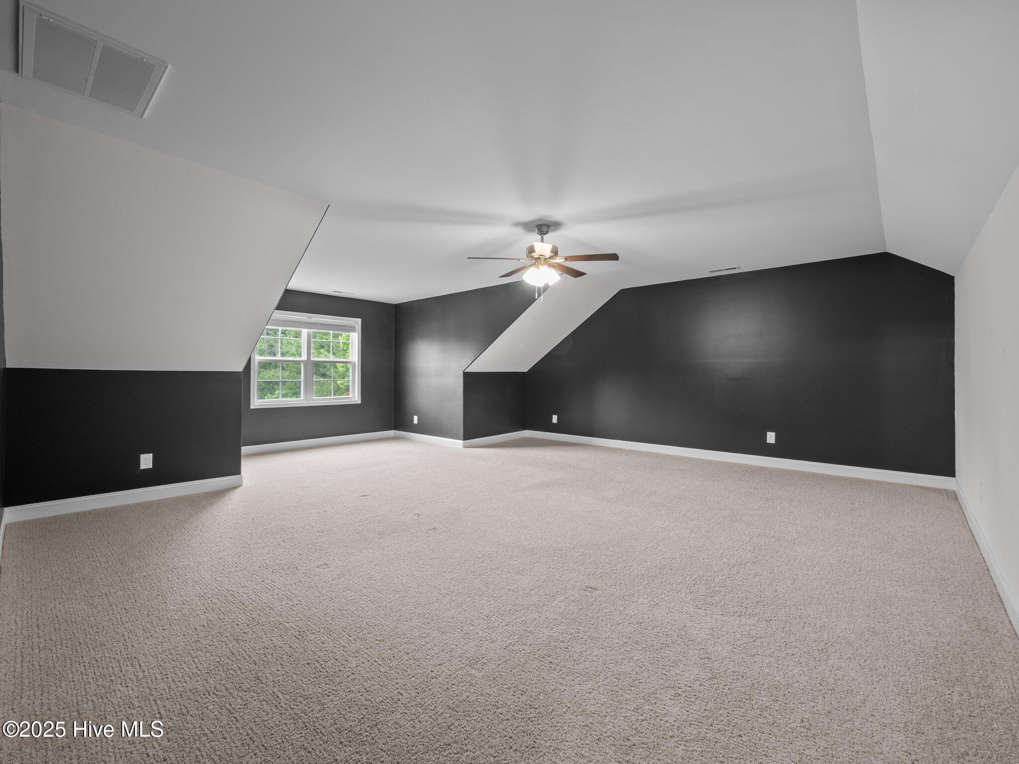 608 Creek Court Property Photo 32
