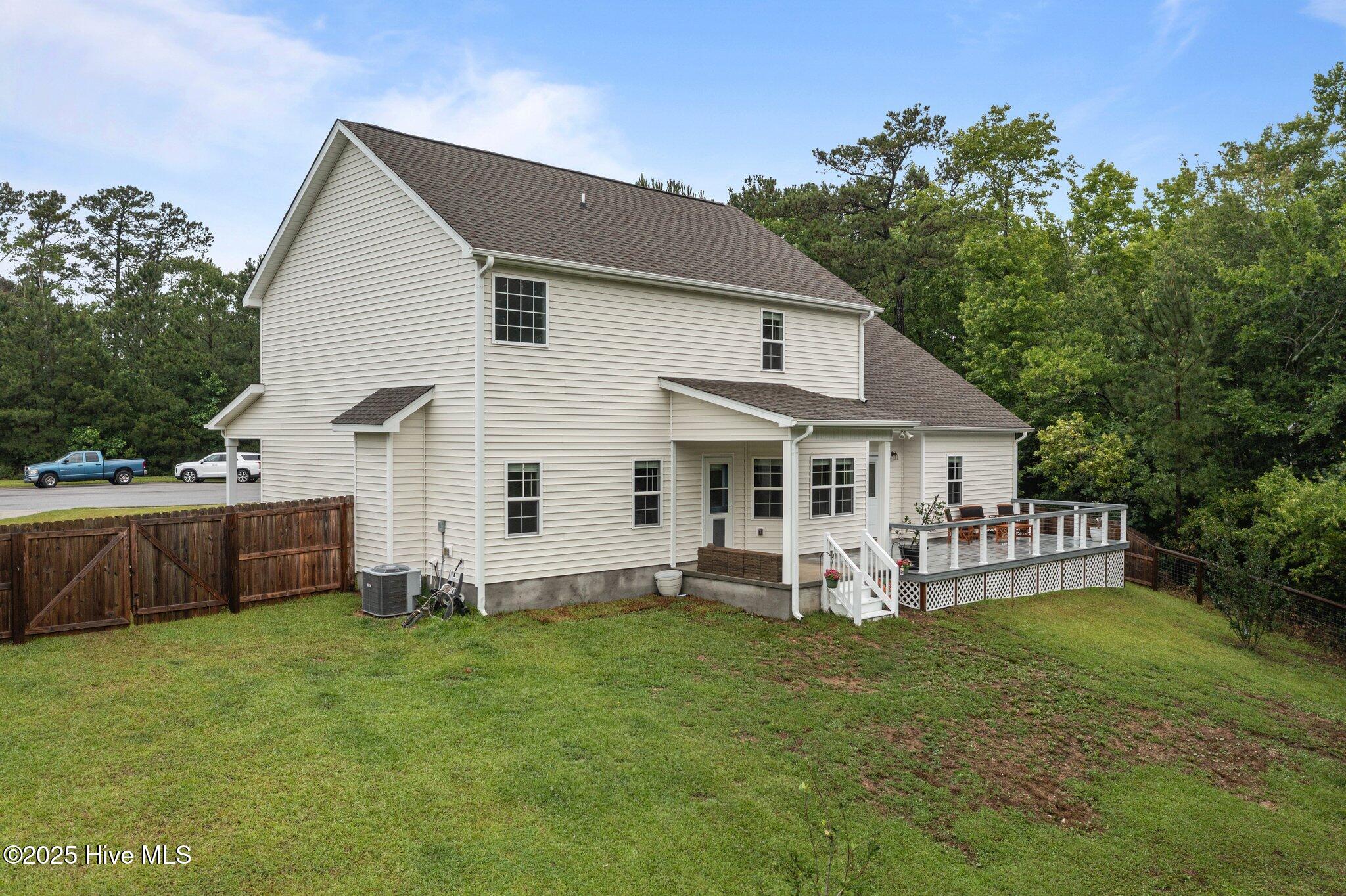 608 Creek Court Property Photo 47