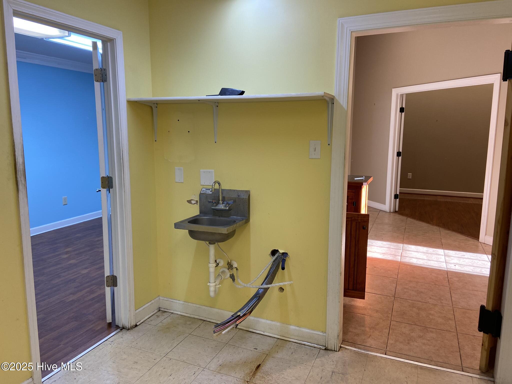 1831 Weeksville Road Suites Cde&f Property Photo 21