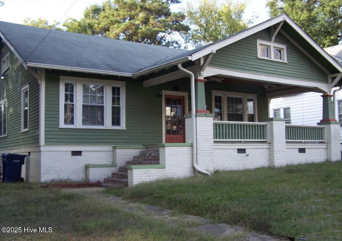 210 W Chisholm Street Property Photo 1