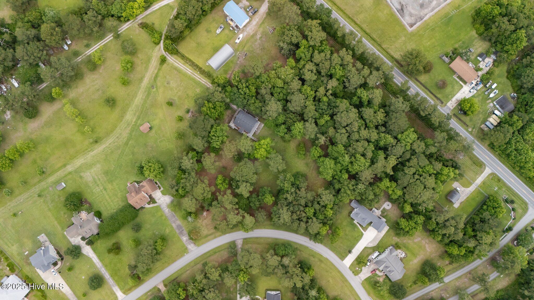 210 Winding Woods Way Property Photo 5