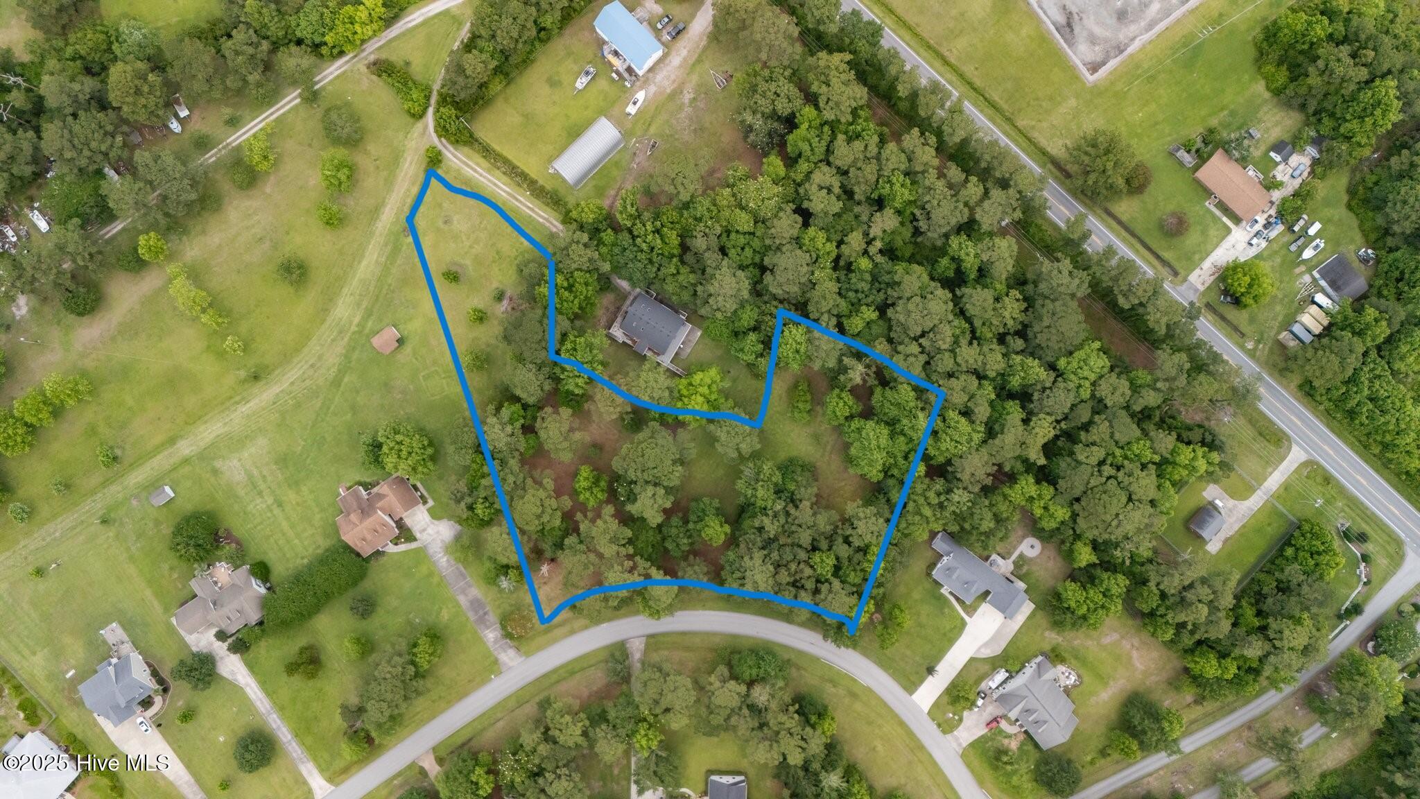 210 Winding Woods Way Property Photo 7