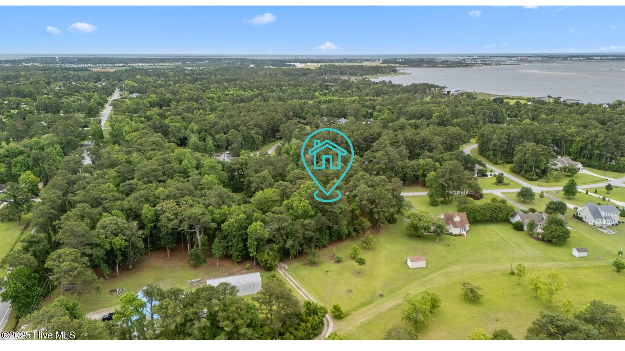210 Winding Woods Way Property Photo 11