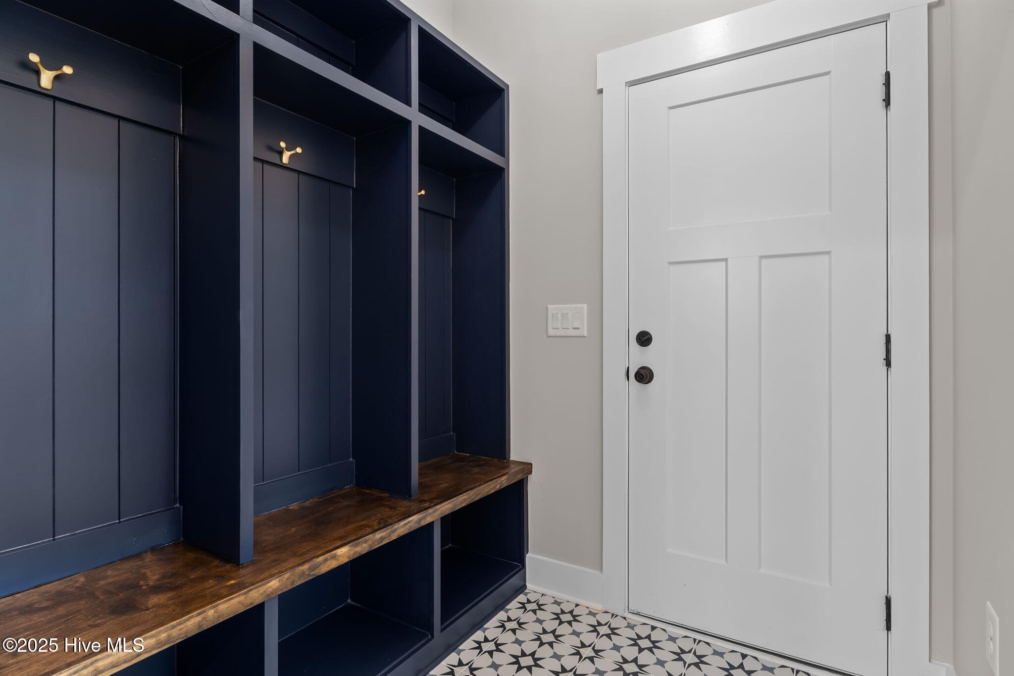 516 Hillard Lane Property Photo 13