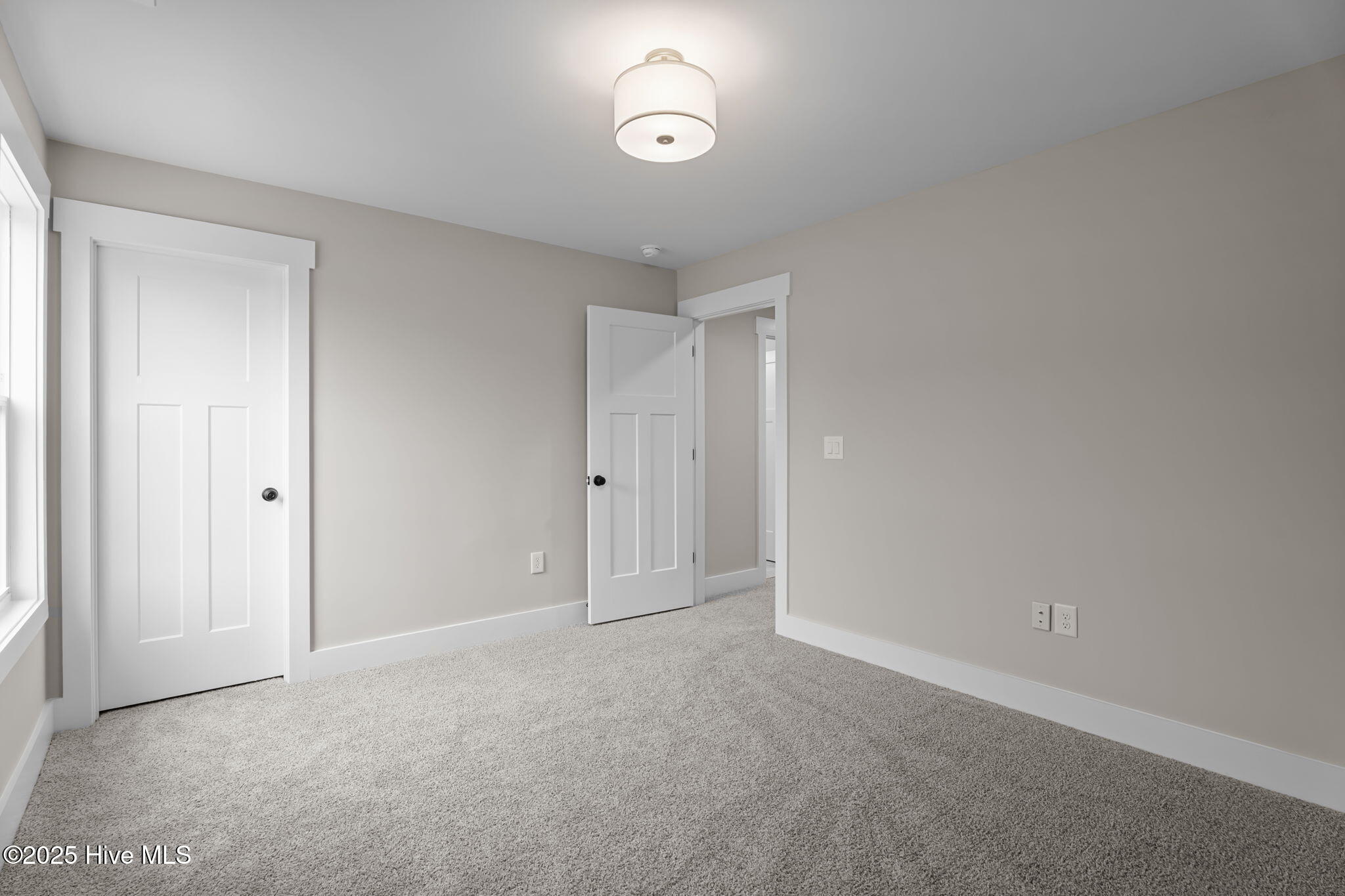 516 Hillard Lane Property Photo 26