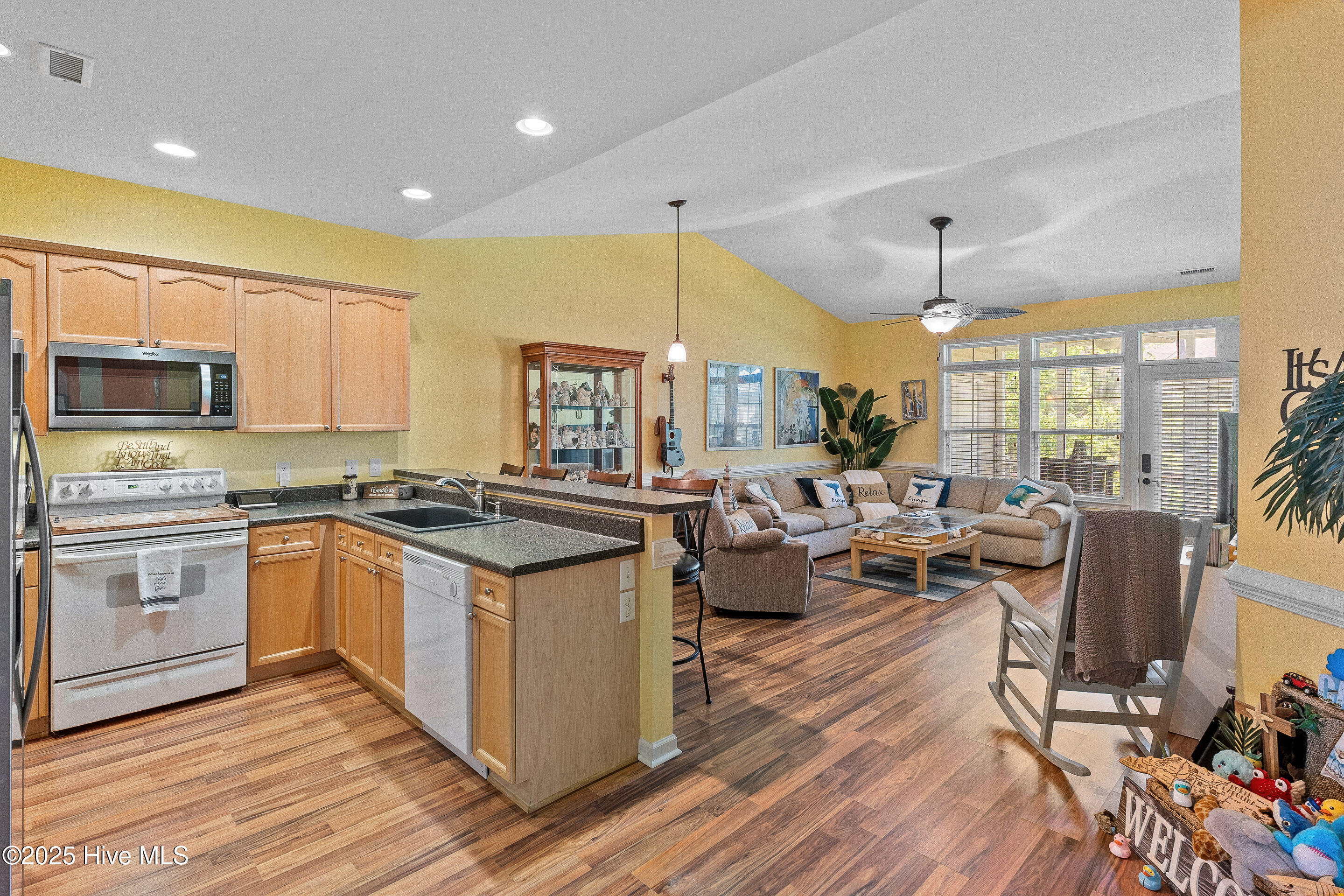 4256 Anderson Drive Property Photo 14