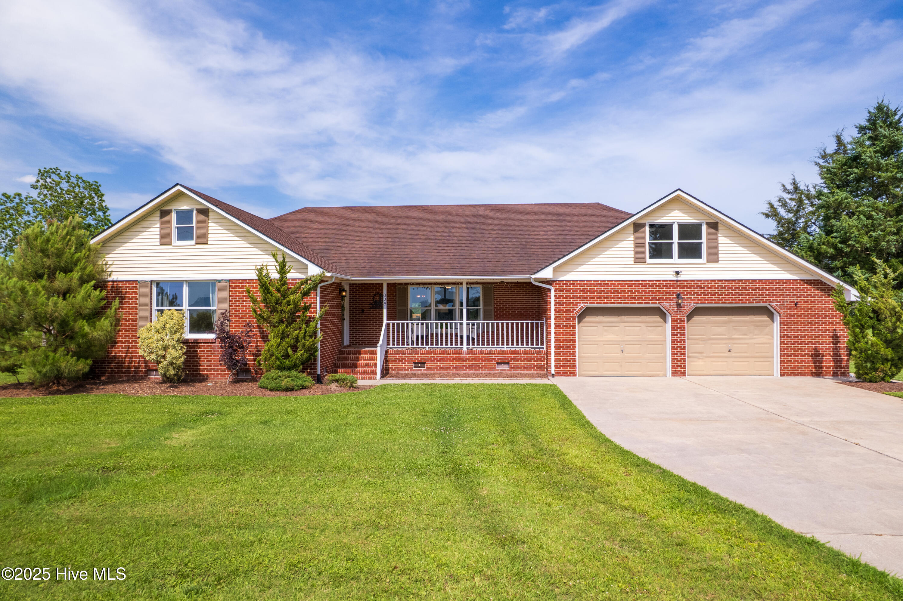 828 Chapanoke Road Property Photo 1