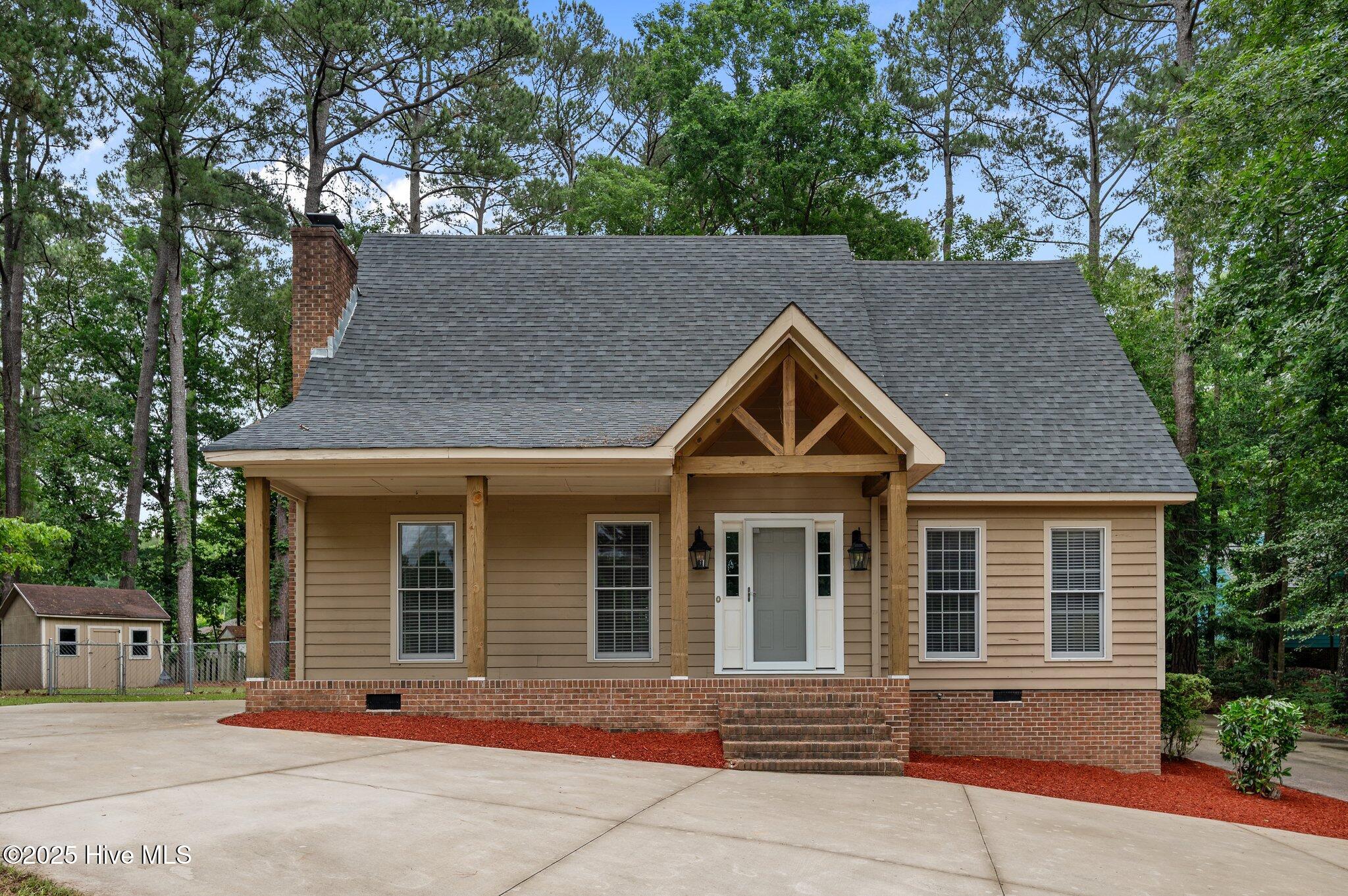 202 Guinevere Lane Property Photo 1
