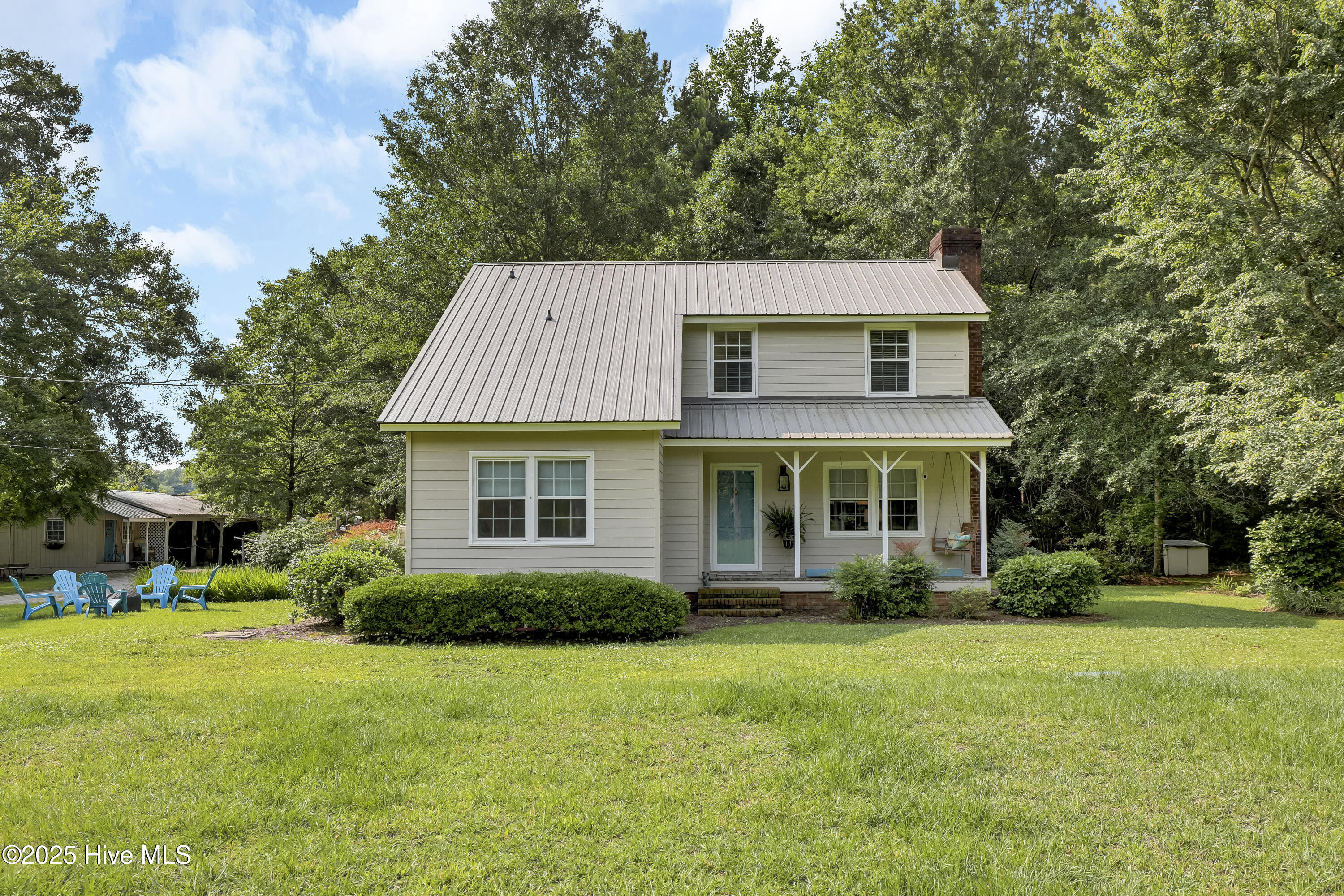 353 Old Savannah Road Property Photo 1