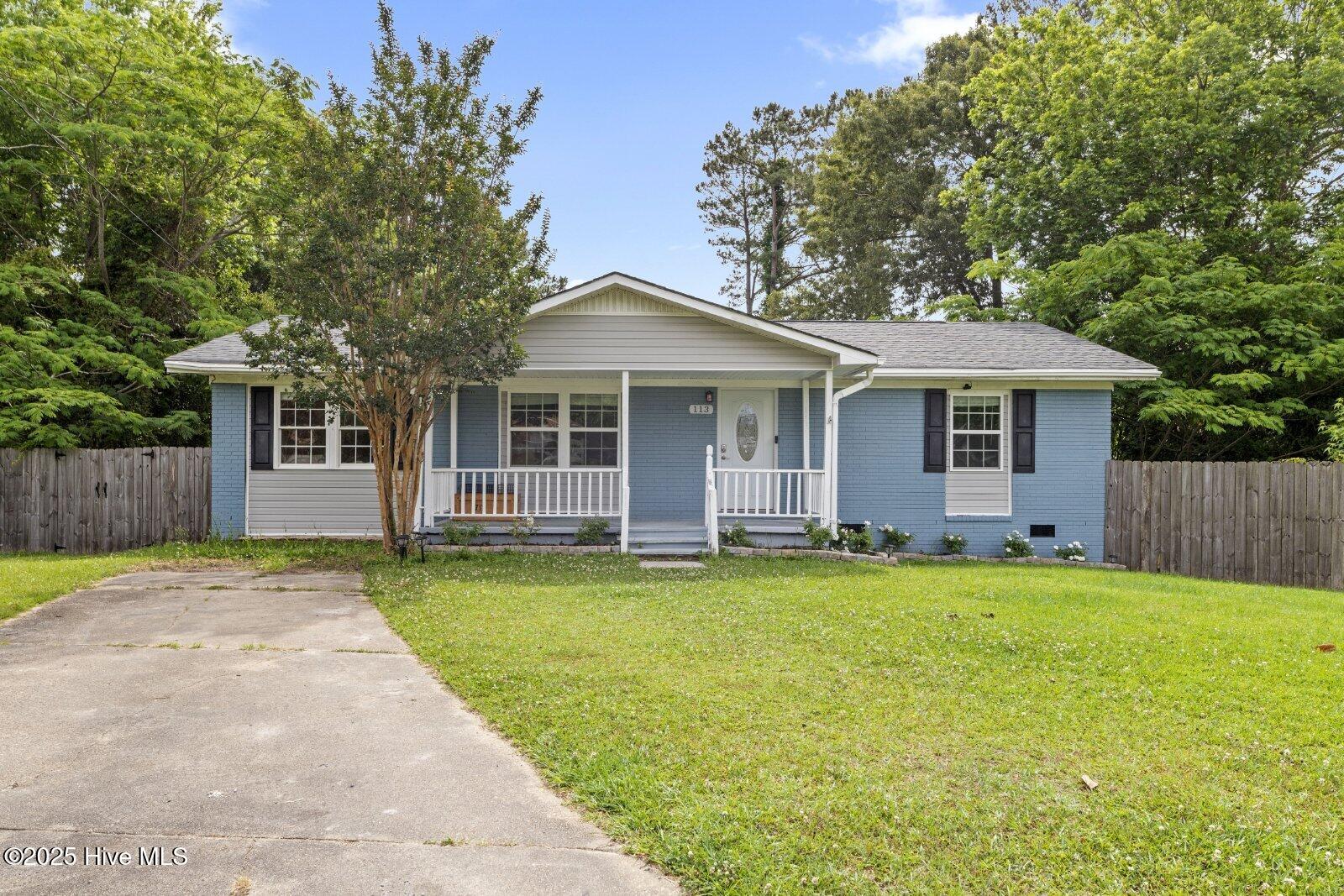 113 Yorkshire Drive Property Photo 1