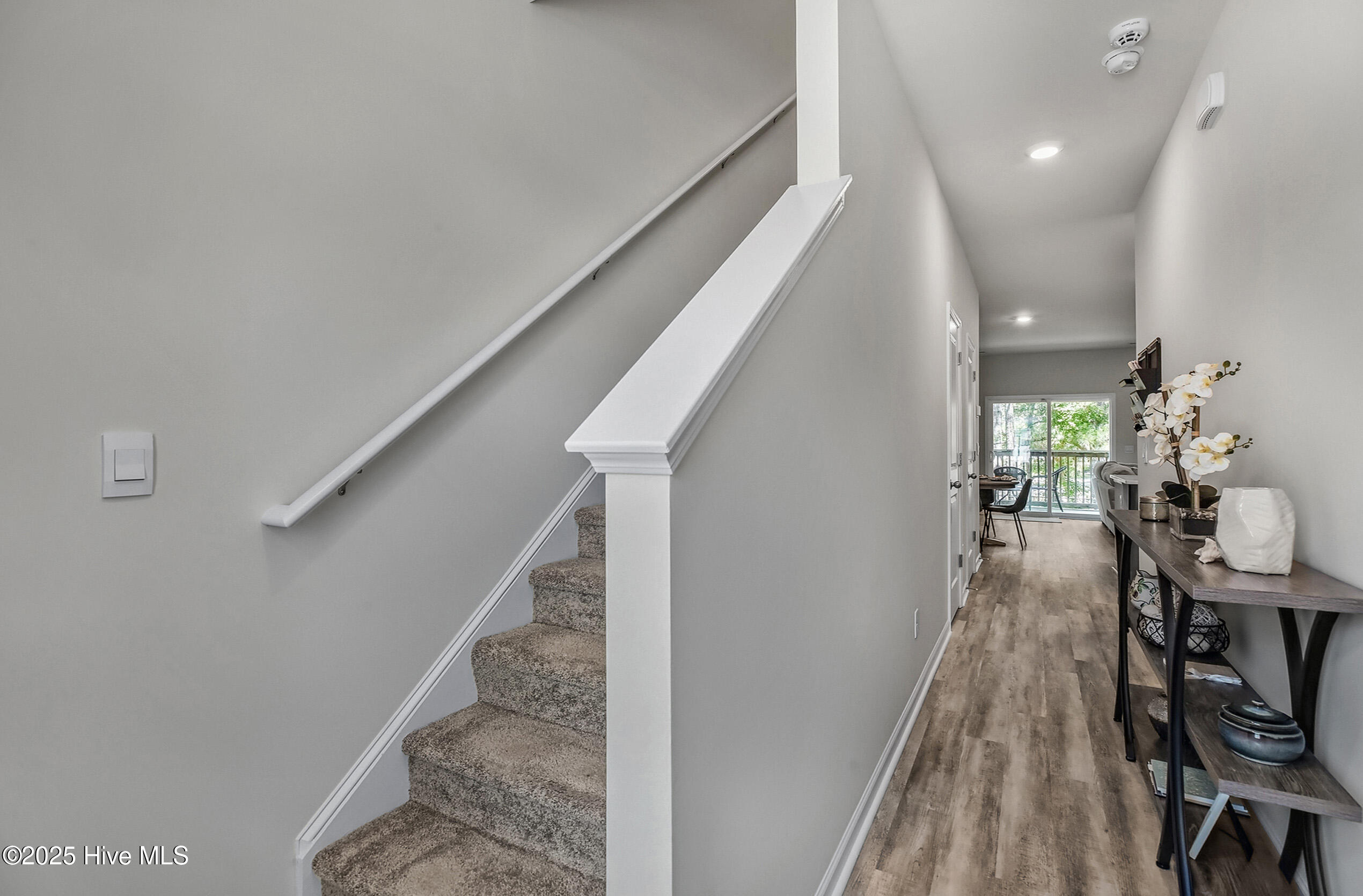 6514 Shark Tooth Trail Property Photo 2