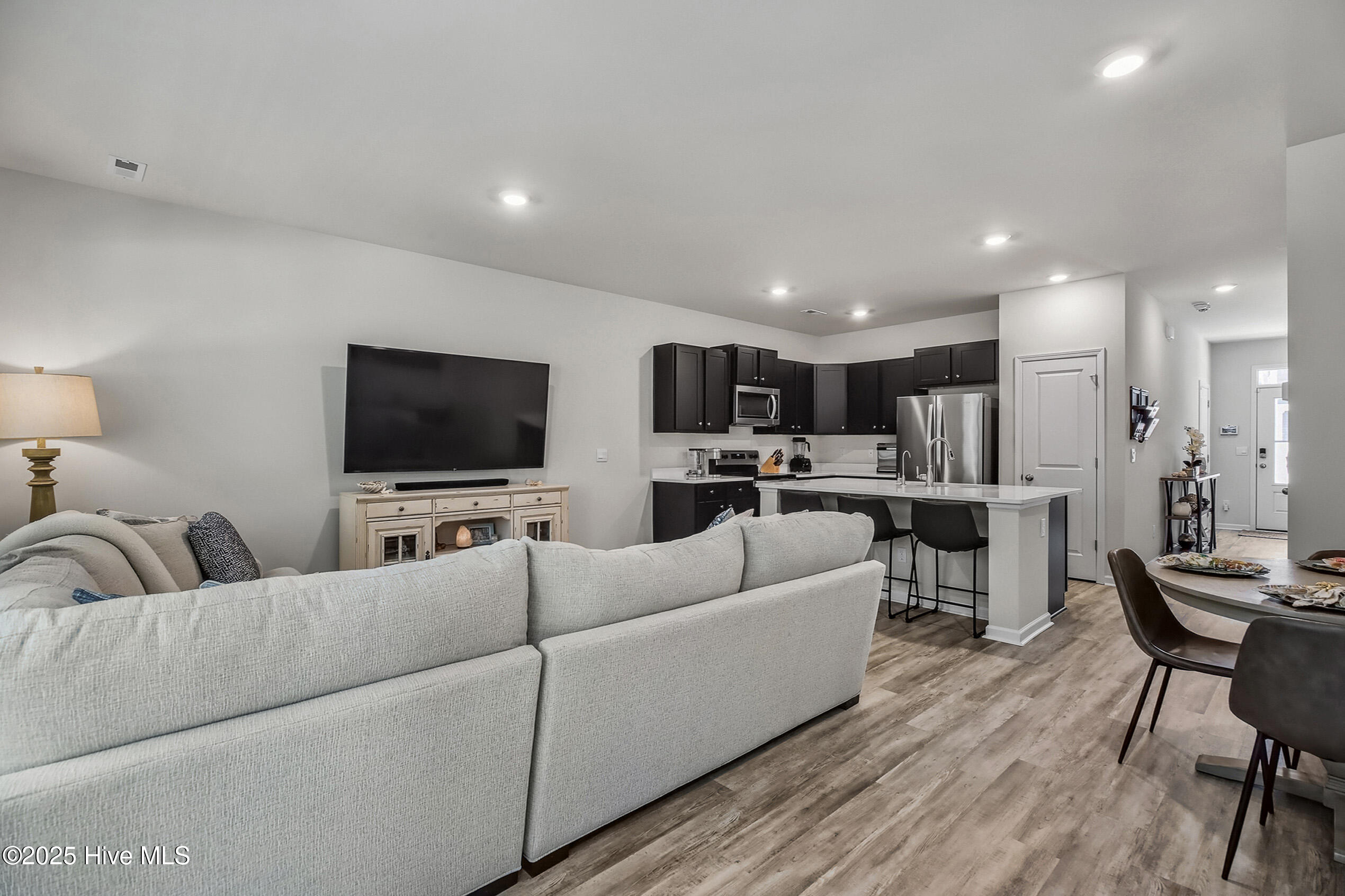 6514 Shark Tooth Trail Property Photo 8