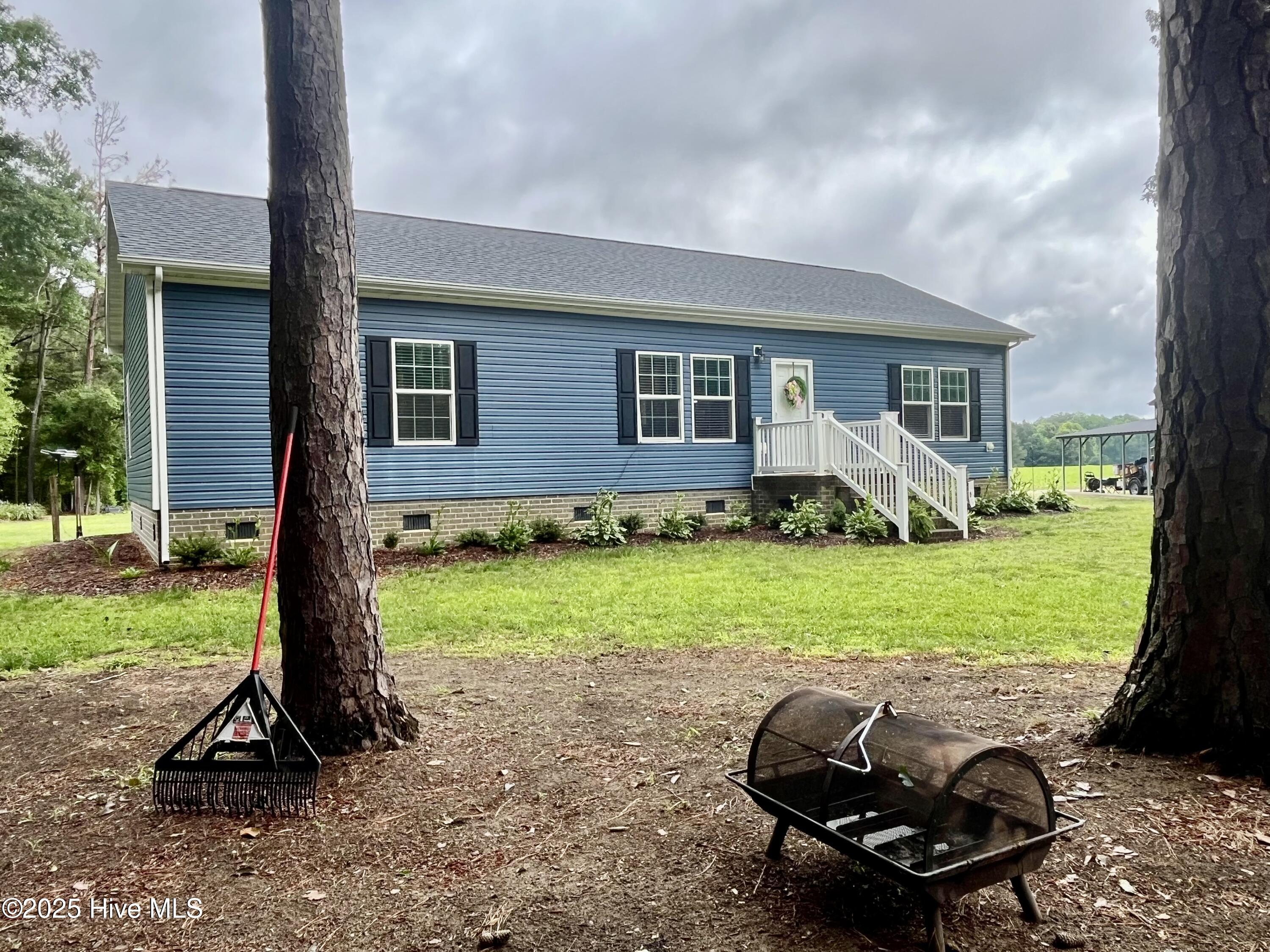 77 Sand Banks Road
