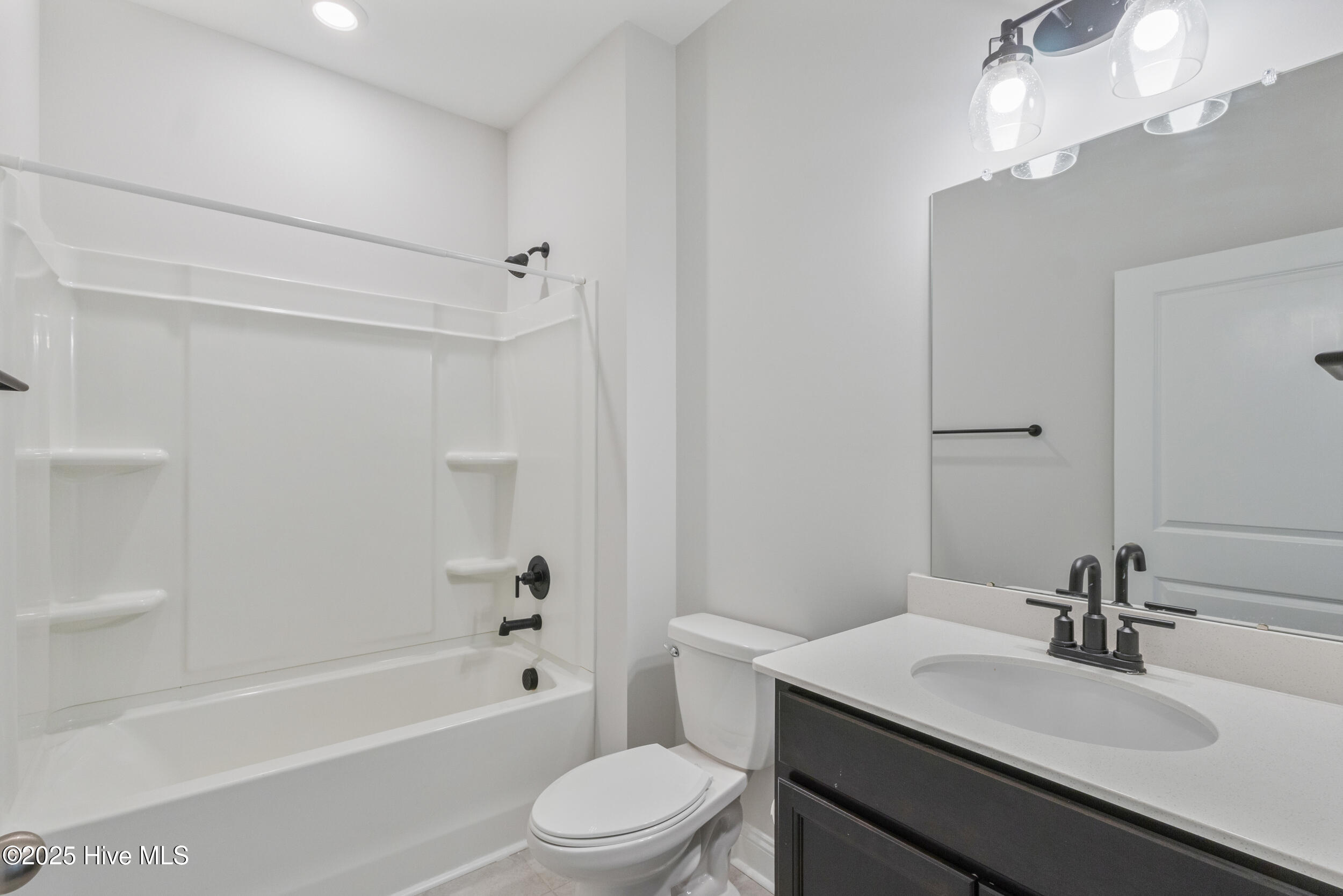 570 Tullimore Lane Property Photo 8