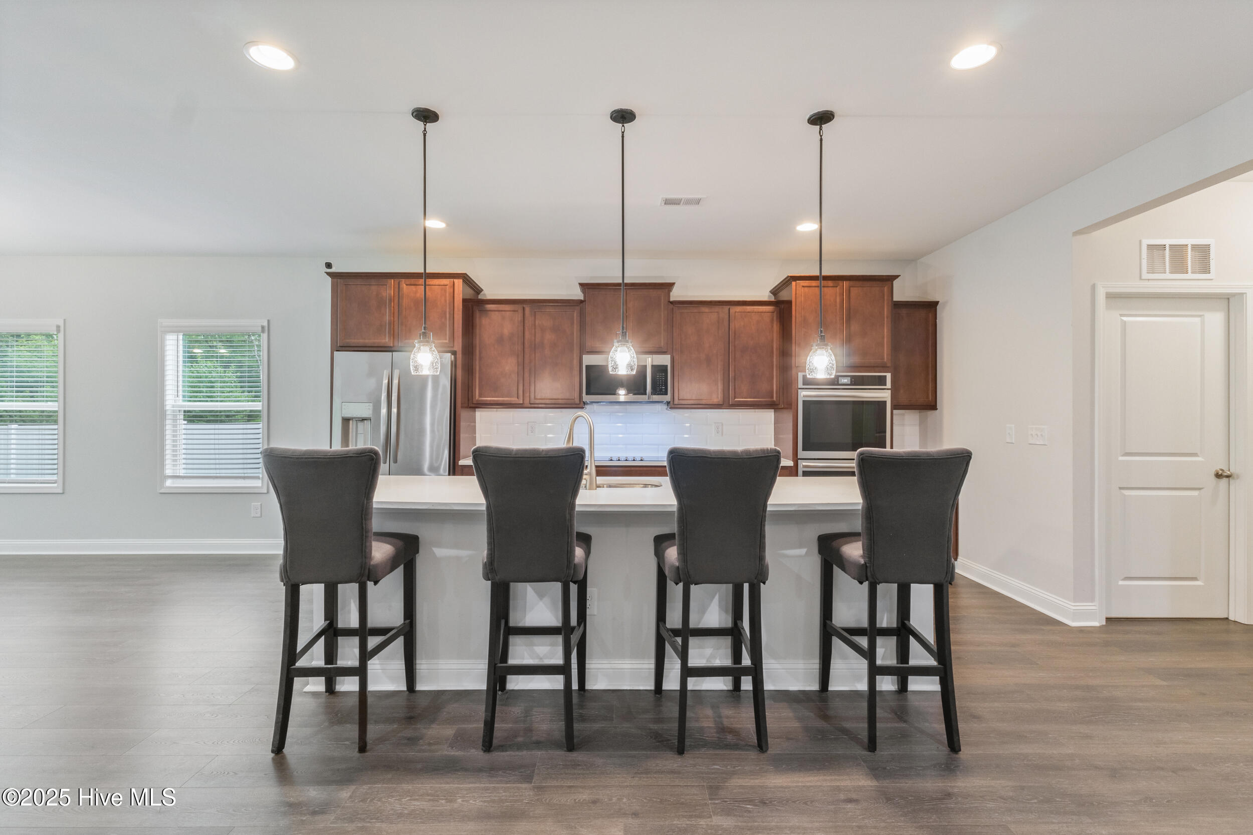 570 Tullimore Lane Property Photo 10