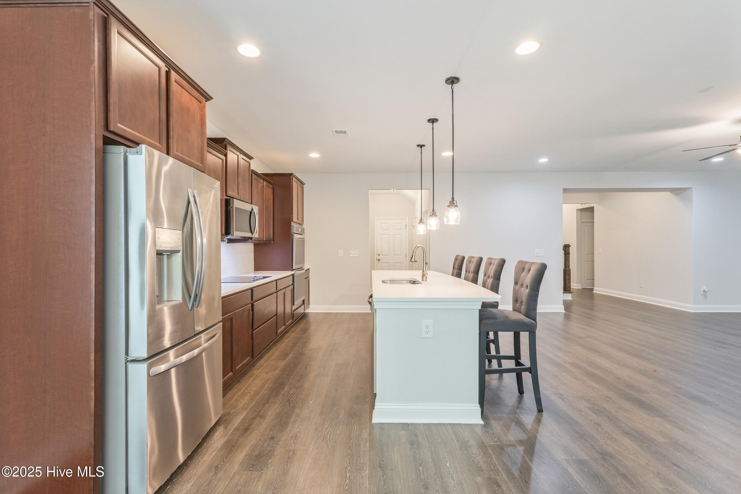 570 Tullimore Lane Property Photo 12