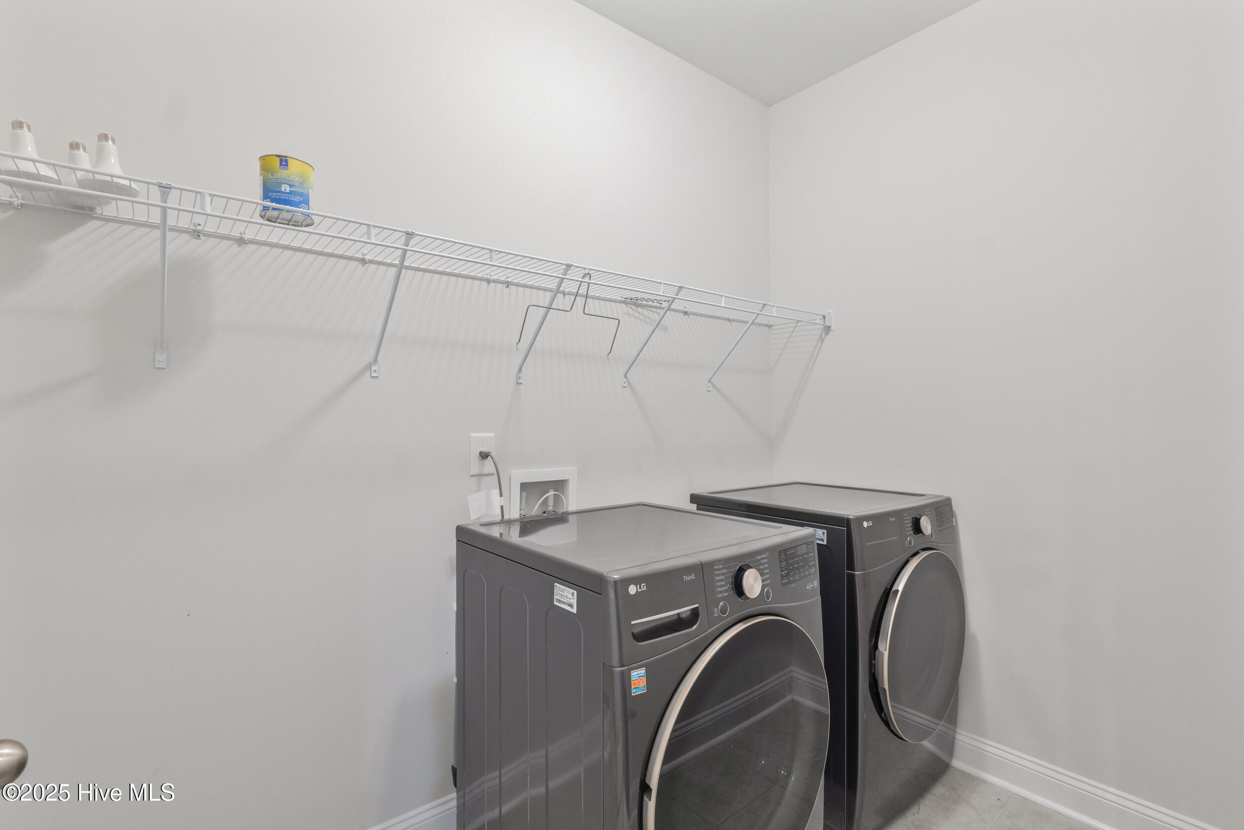 570 Tullimore Lane Property Photo 17