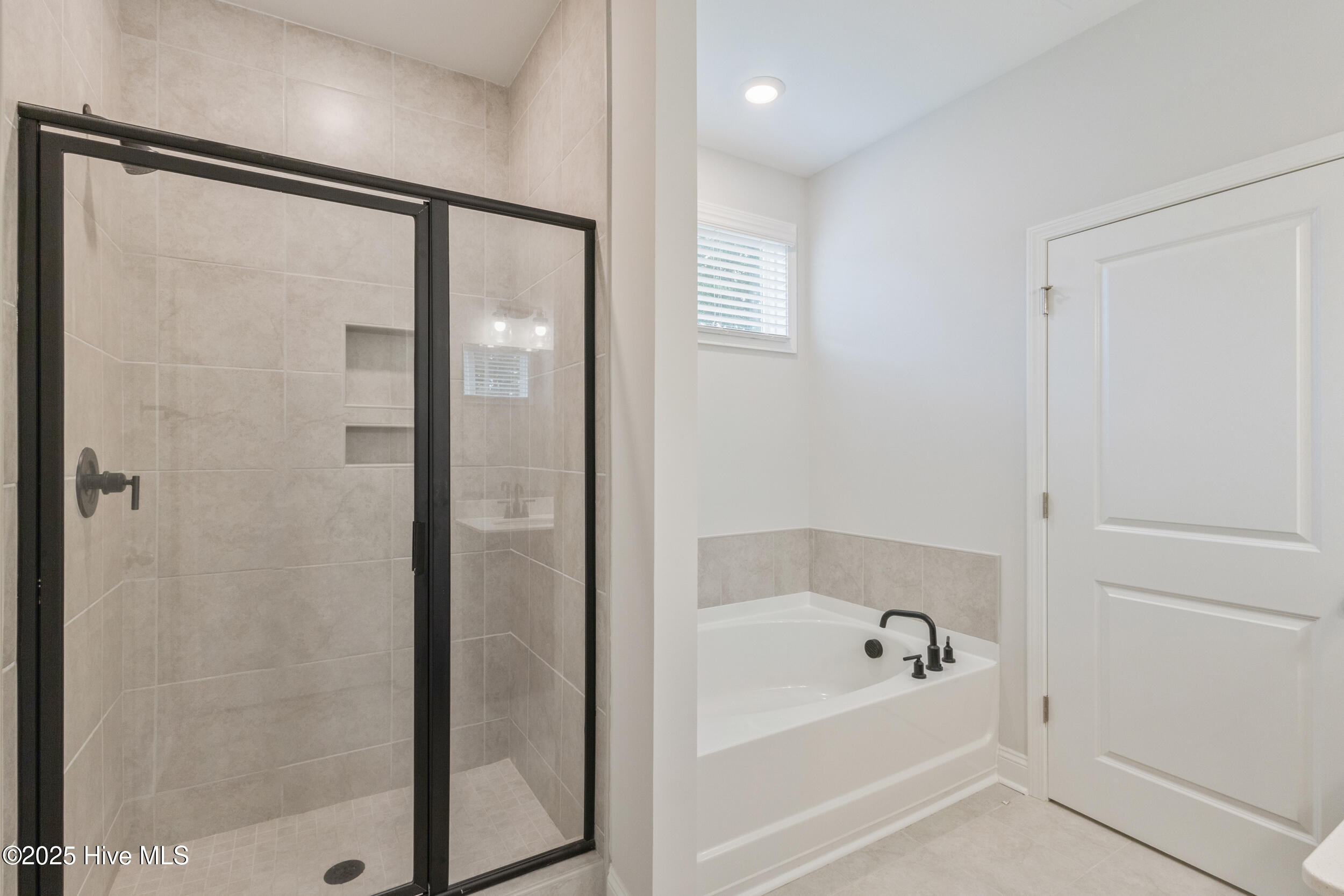 570 Tullimore Lane Property Photo 22