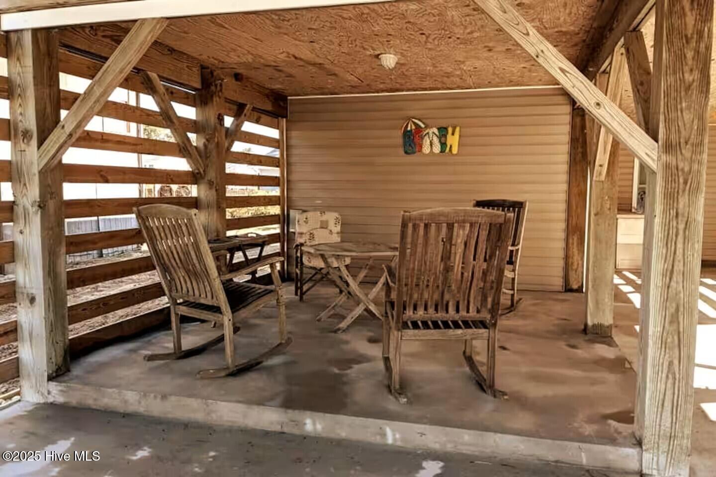 703 Suffolk Street Property Photo 15
