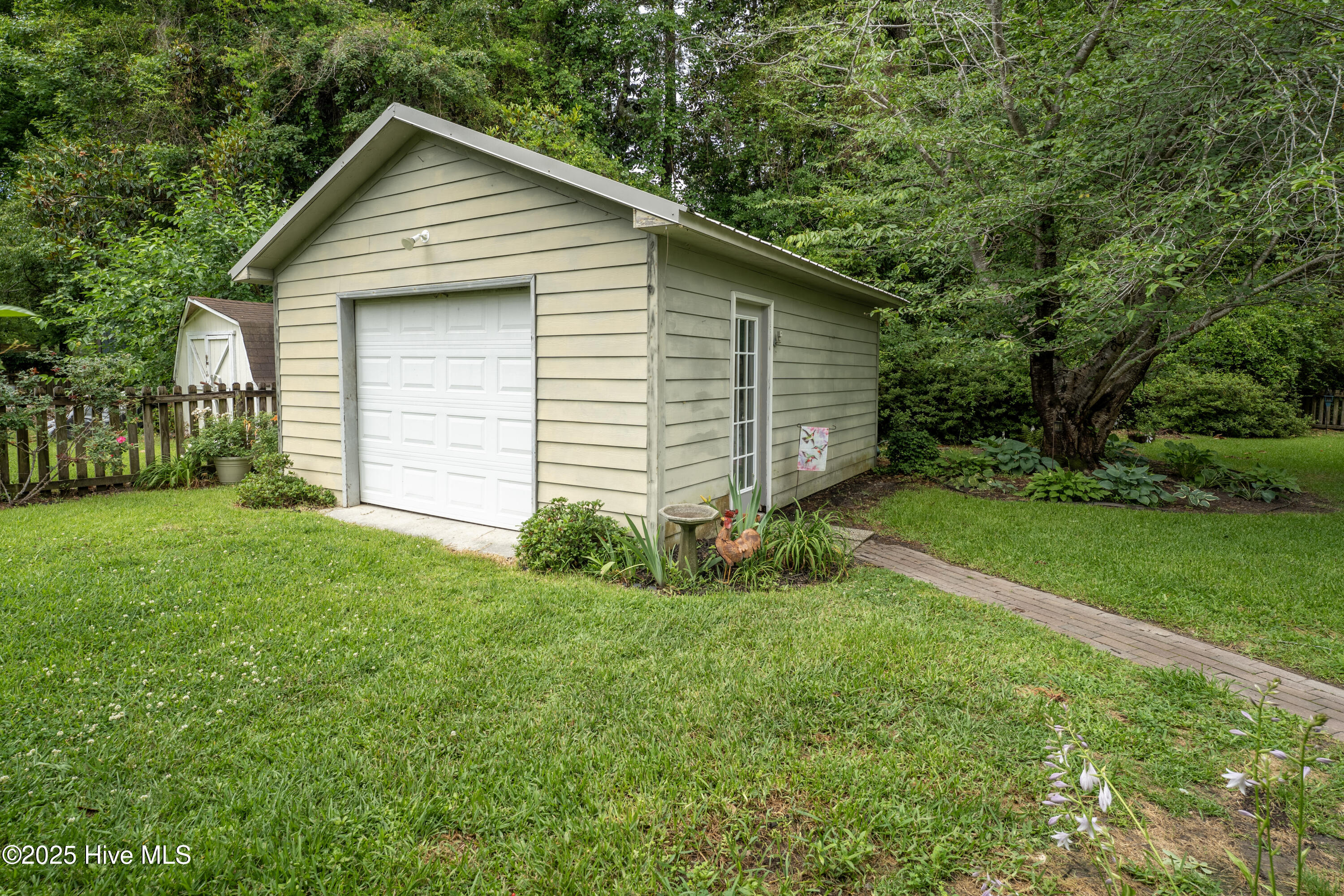 807 Cheryl Lane Property Photo 4
