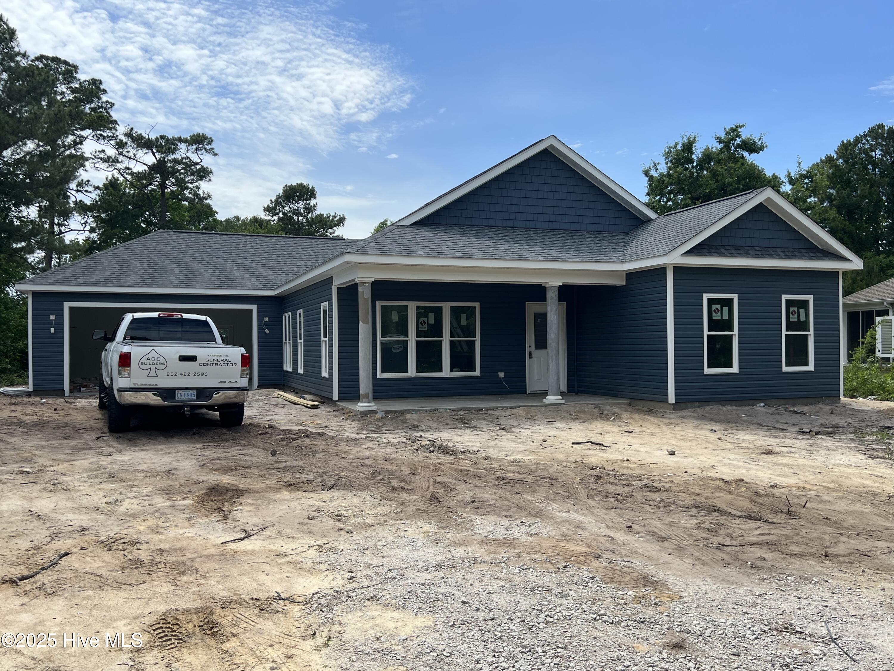 121 Pine Needle Circle Property Photo 1