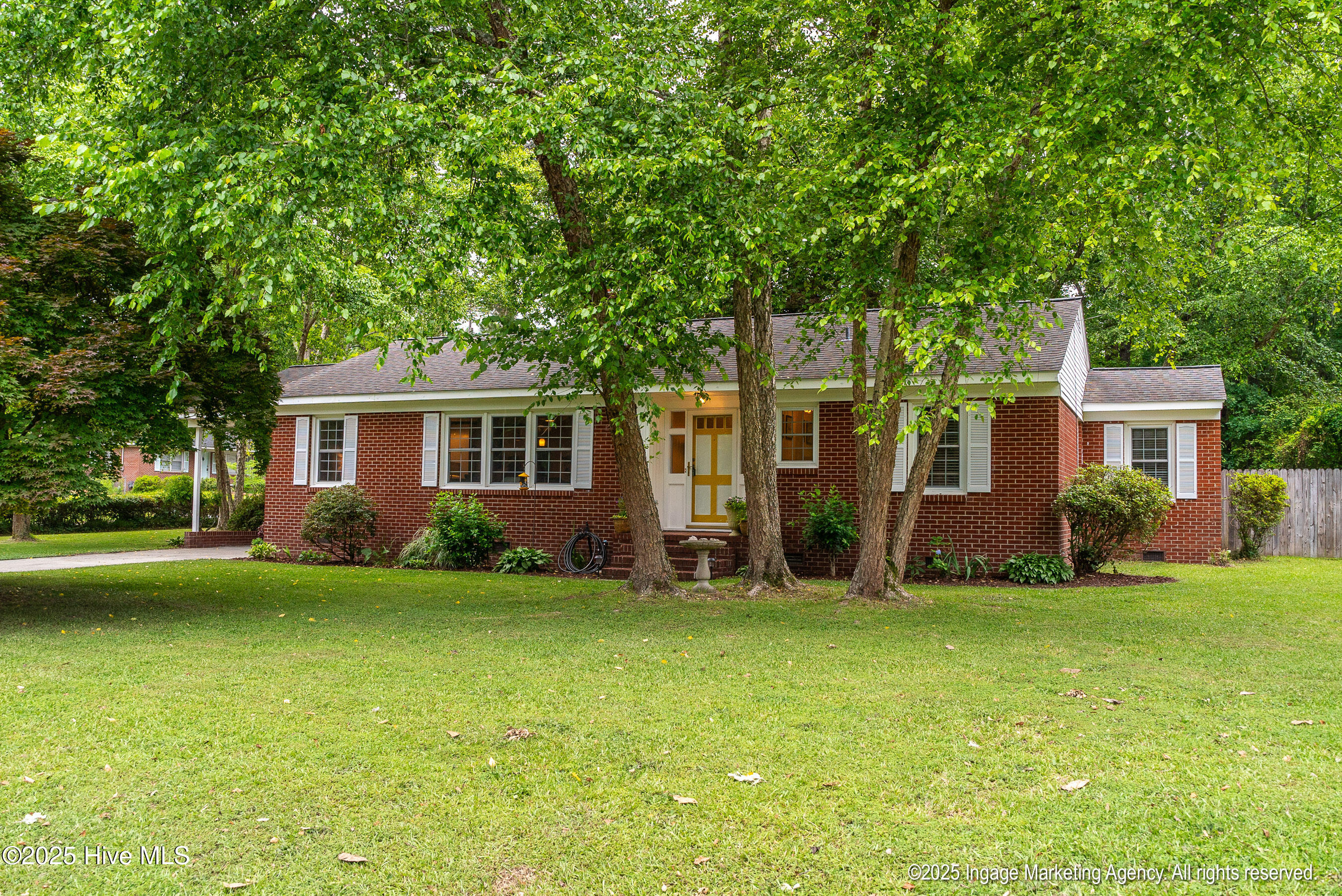 1302 E Wright Road