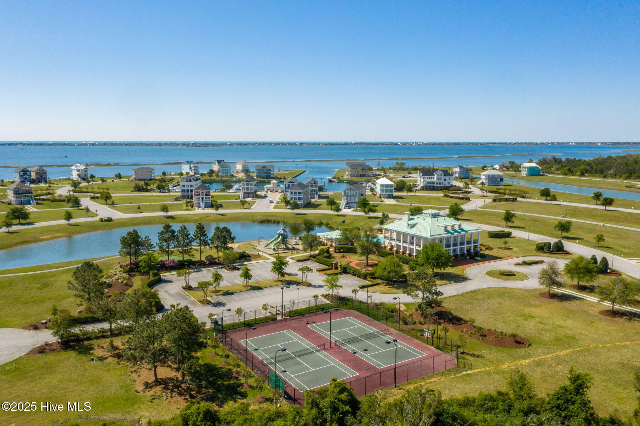 615 Cannonsgate Drive Property Photo 18