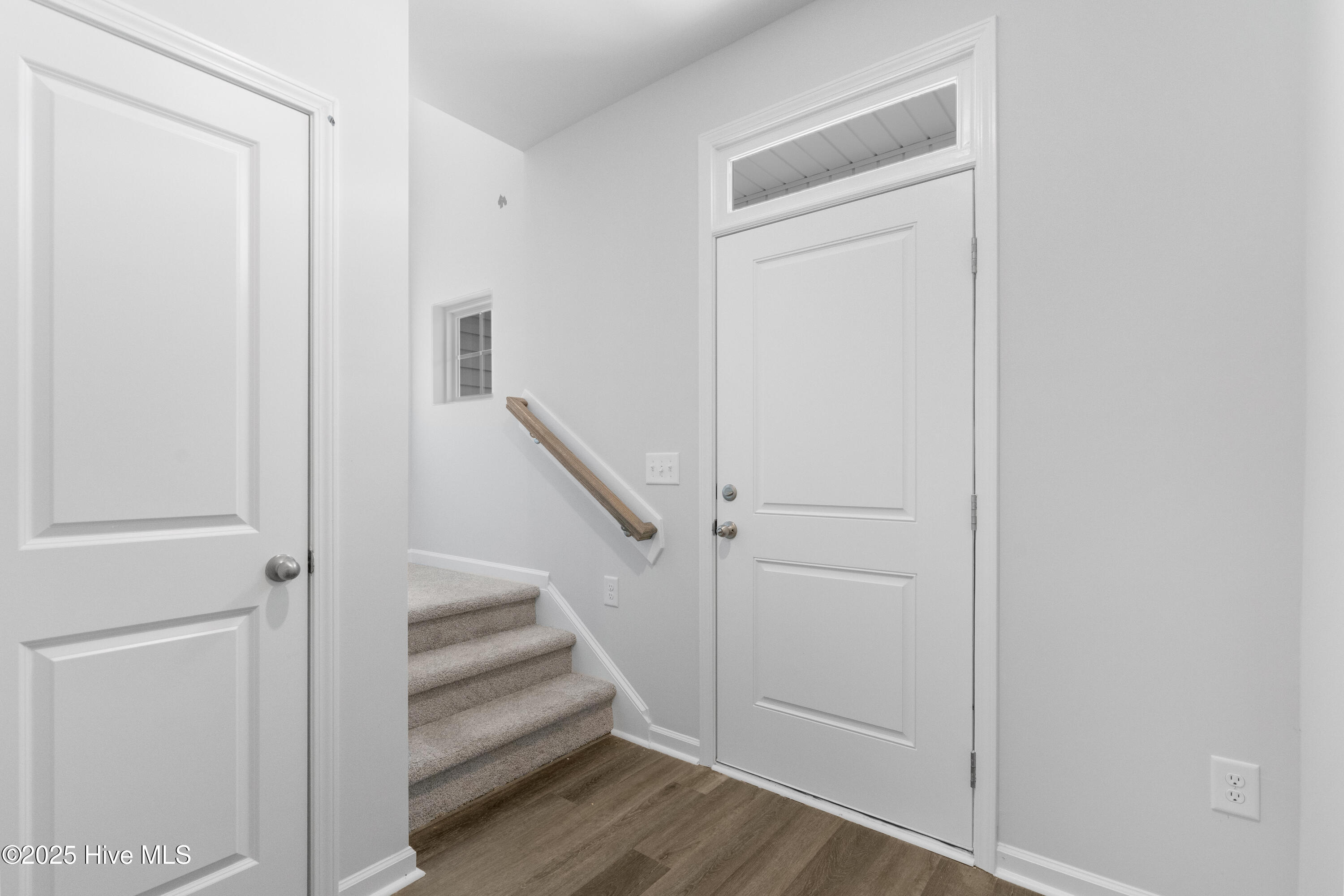 258 Arnette Drive 81 B Property Photo 2