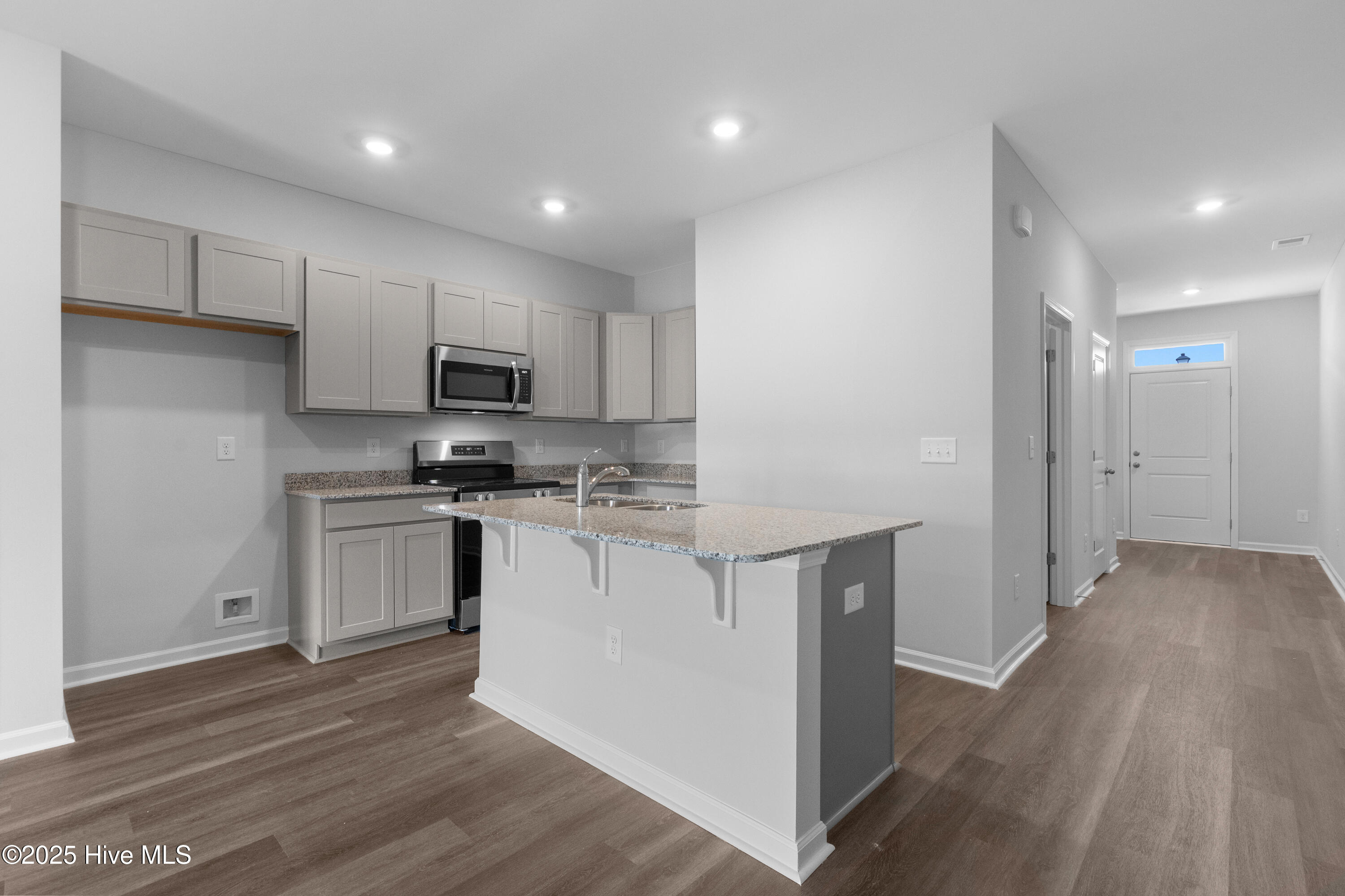 258 Arnette Drive 81 B Property Photo 12