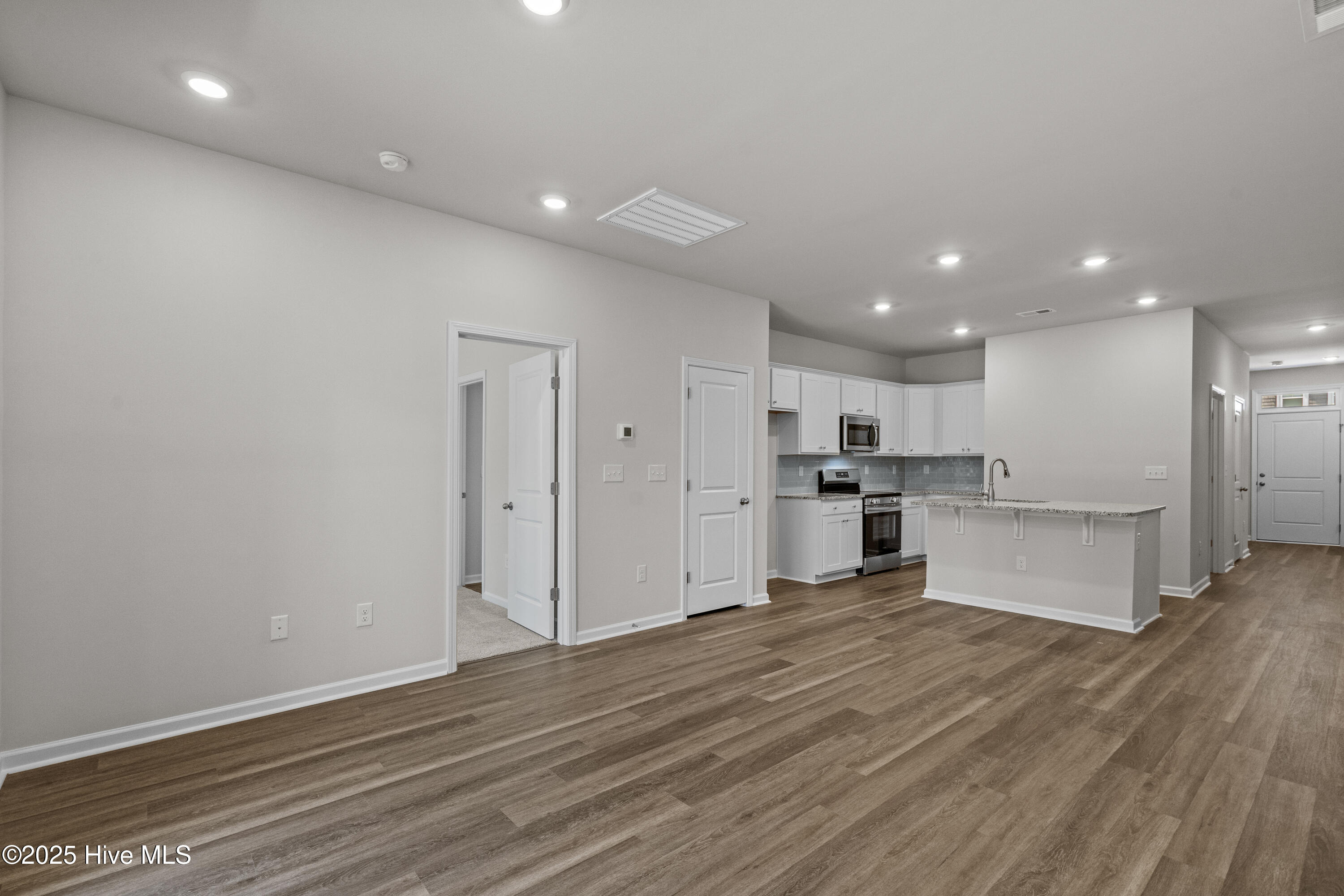 258 Arnette Drive 81 B Property Photo 36