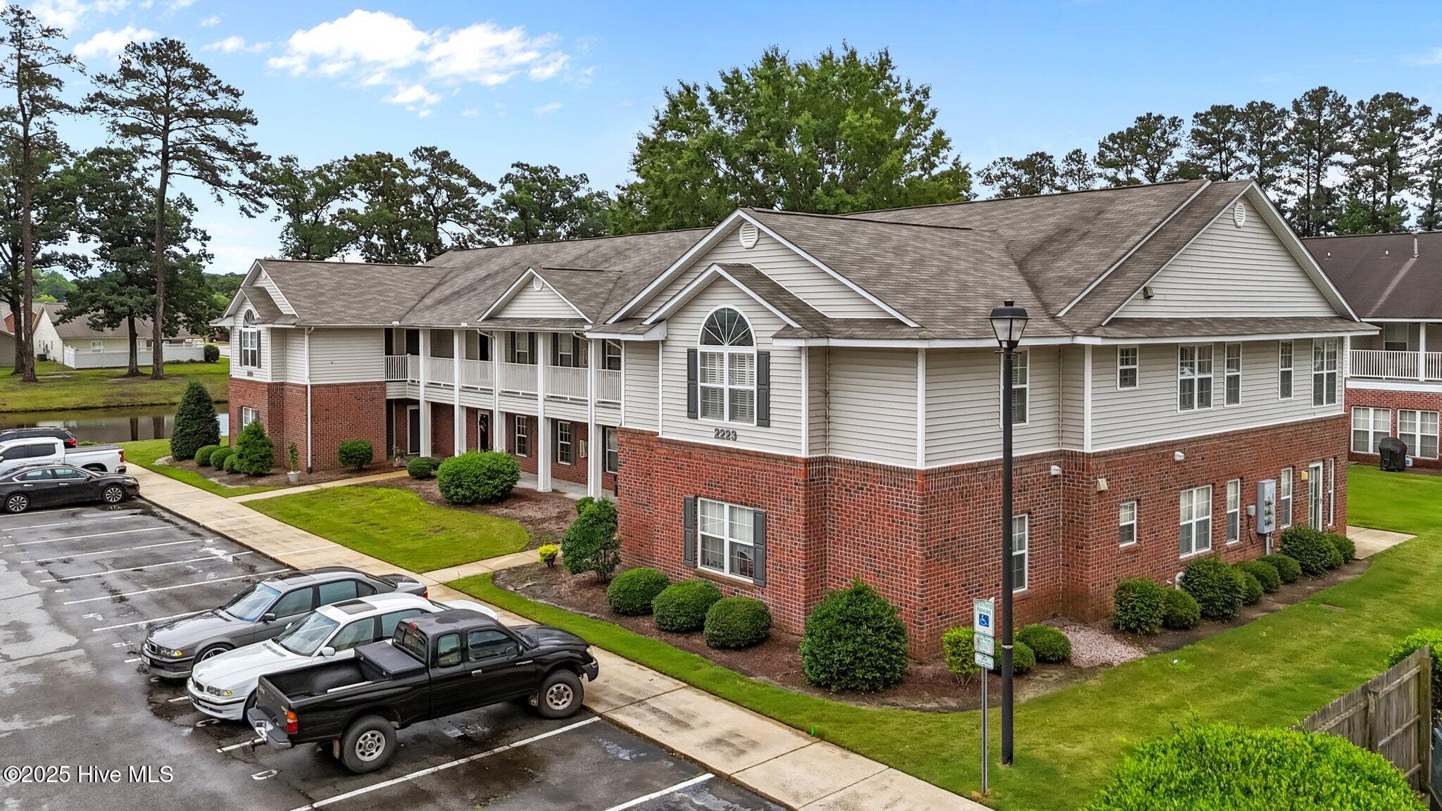2223 Locksley Woods Drive C Property Photo 1