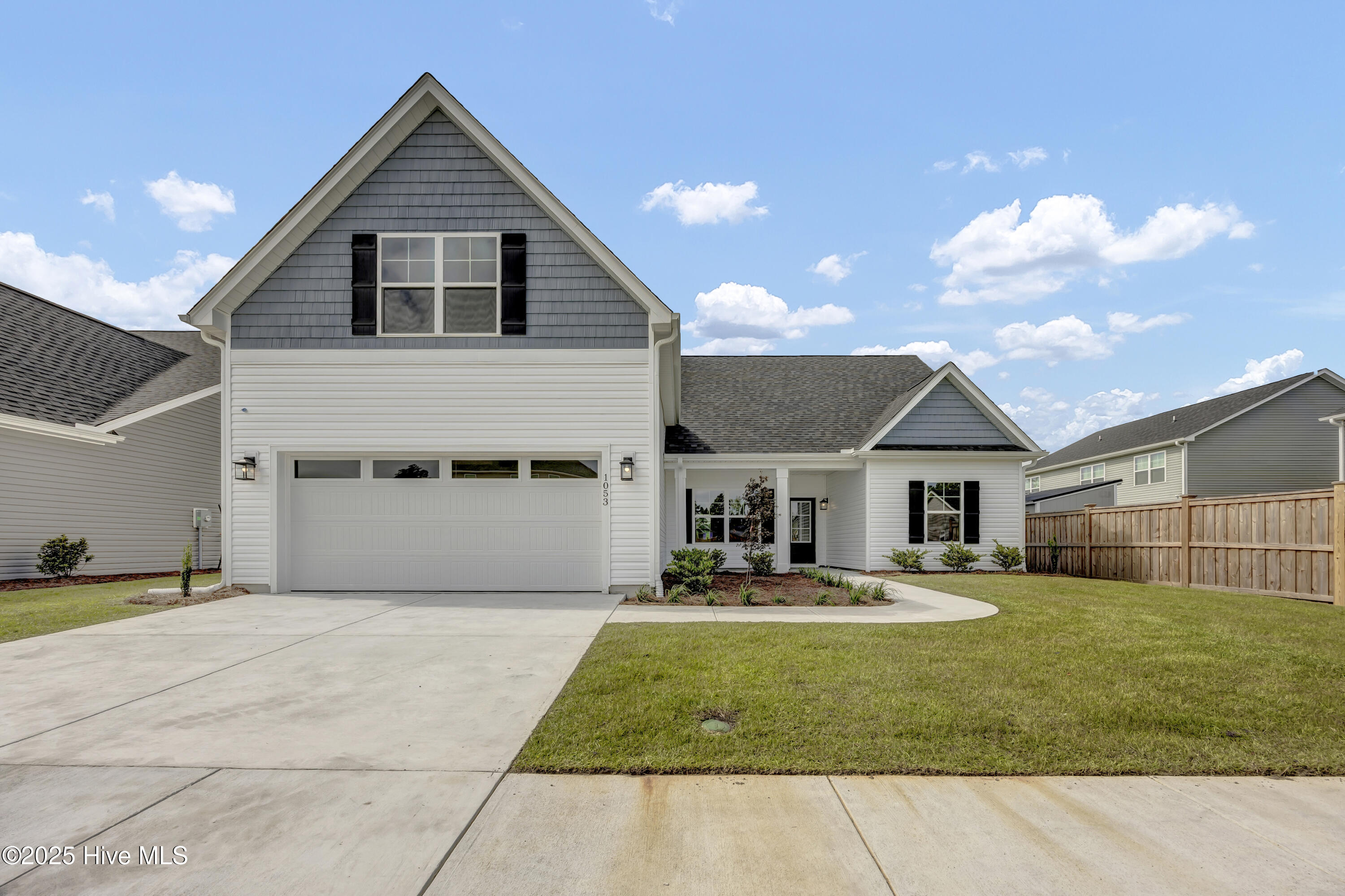 1053 Setting Sun Boulevard Property Photo 1