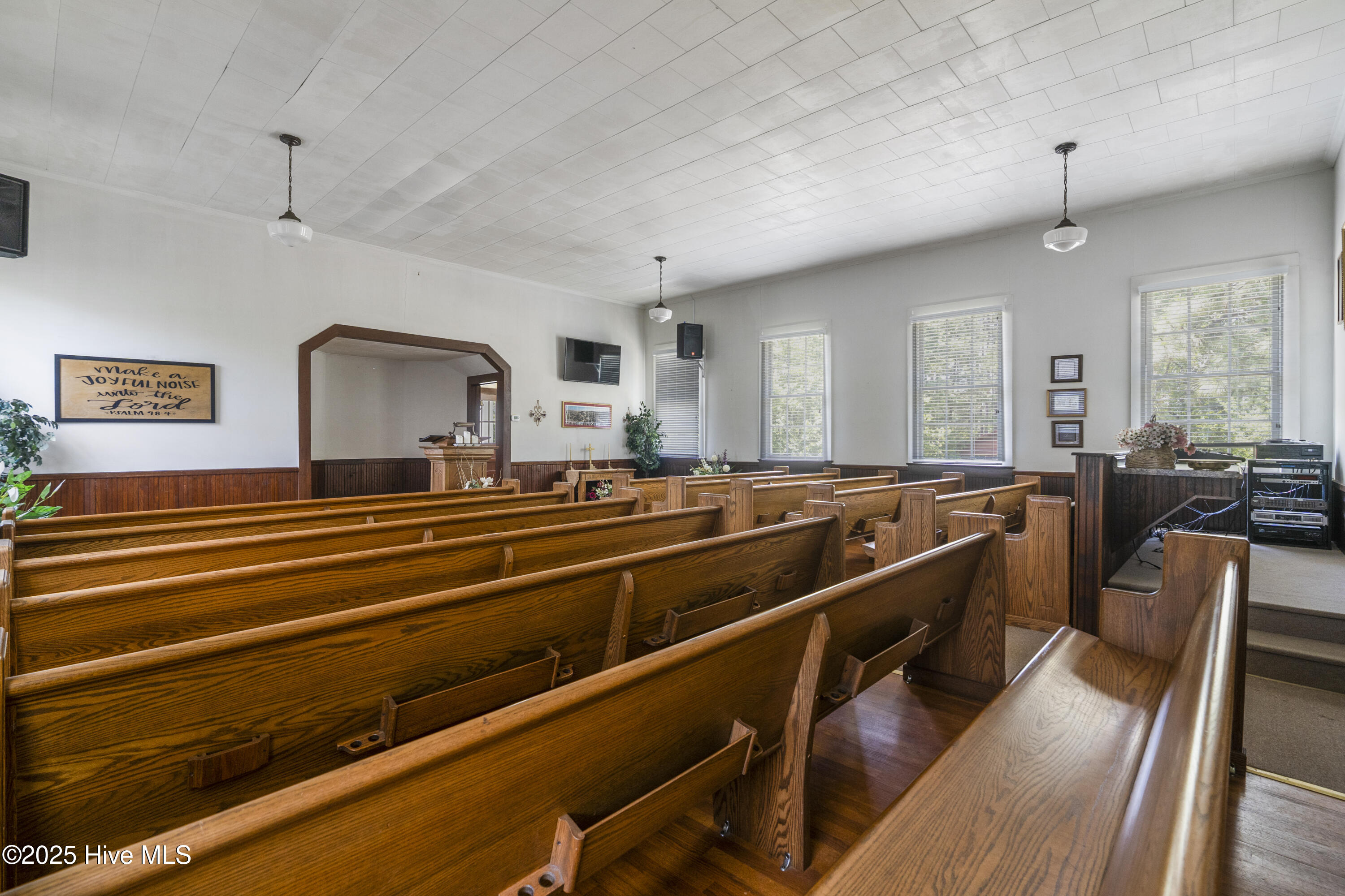 147 Mercer Street Property Photo 6