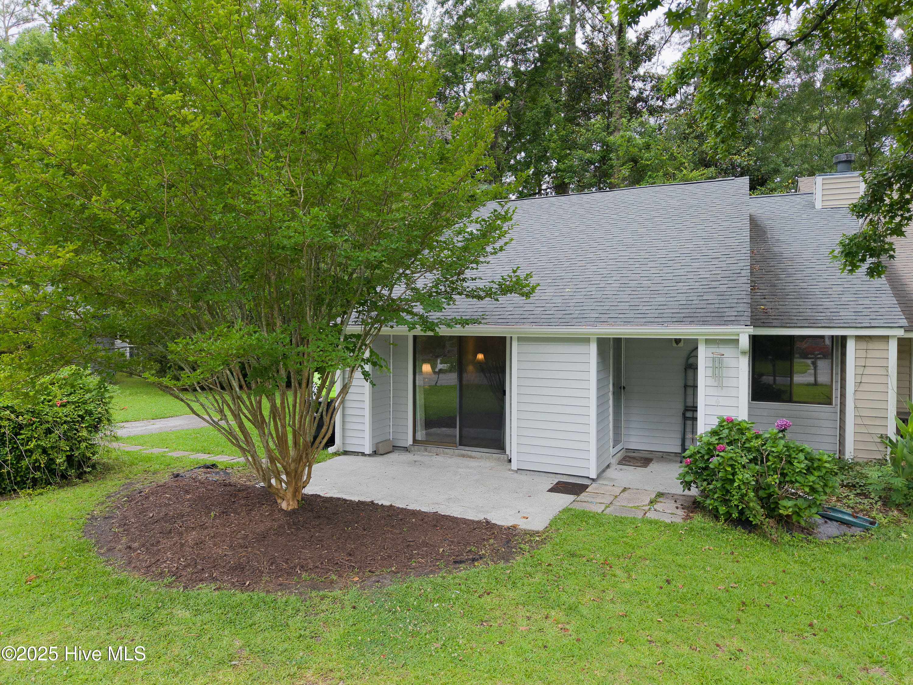 1003 A Kings Way Property Photo 1