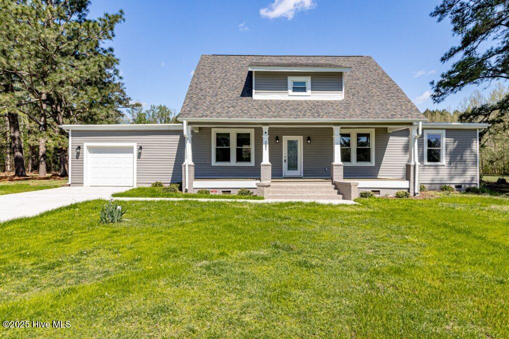 785 Daniels Road Property Photo 1