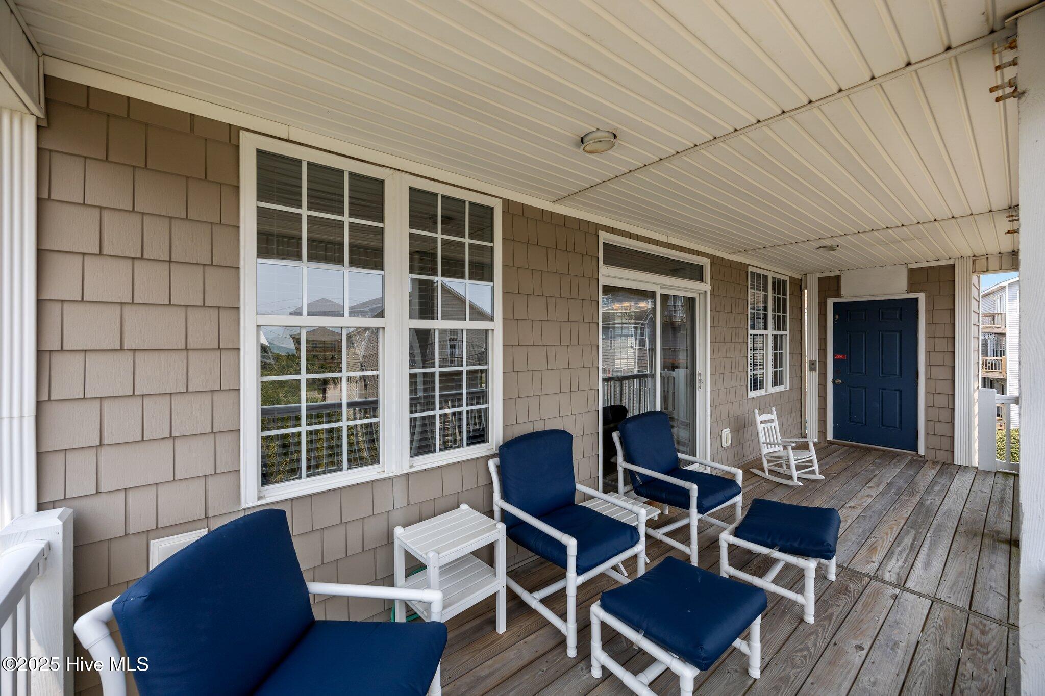 3725 Island Drive Property Photo 5
