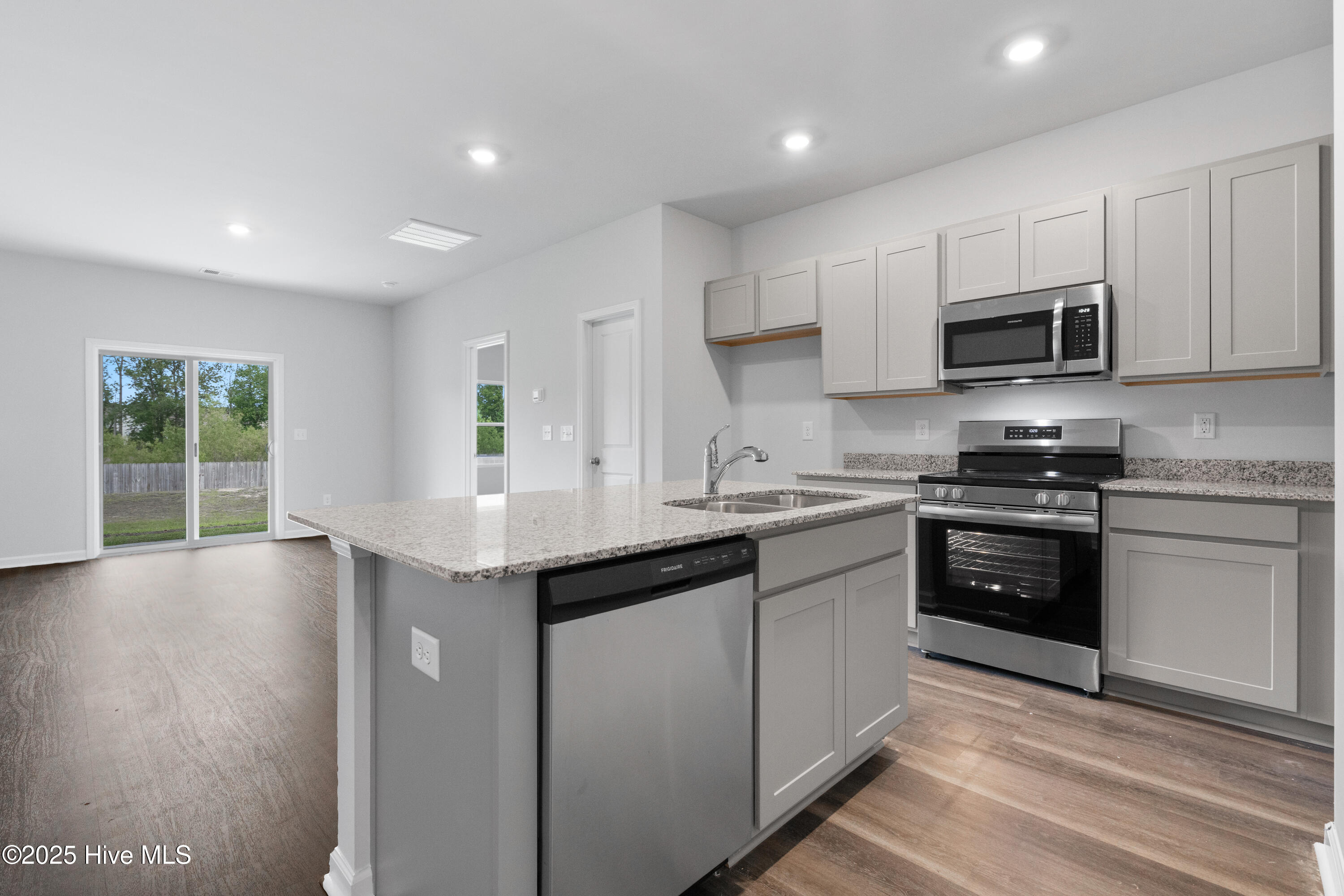 250 Arnette Drive 83 B Property Photo 14