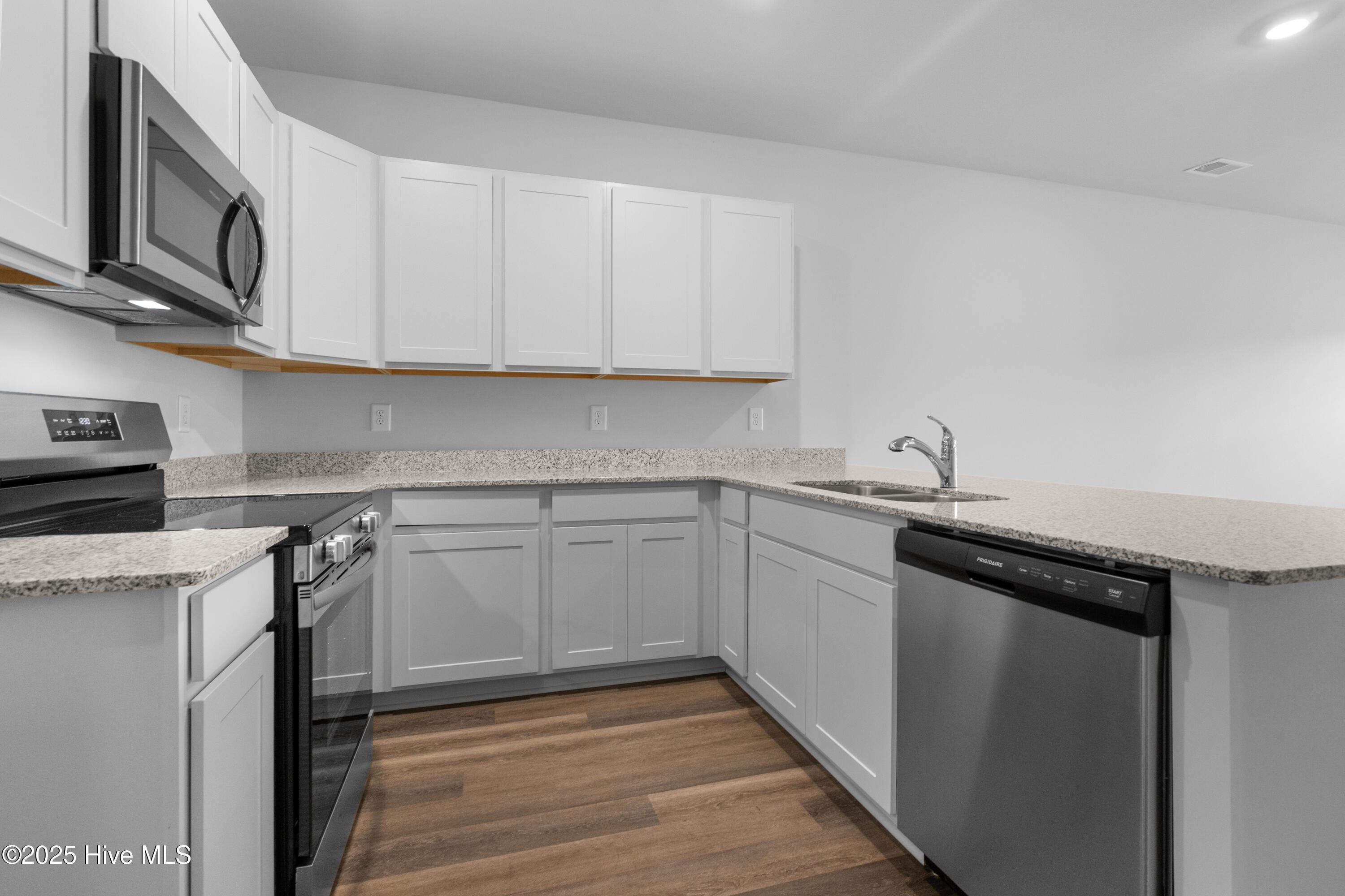 262 Arnette Drive 80 A Property Photo 6