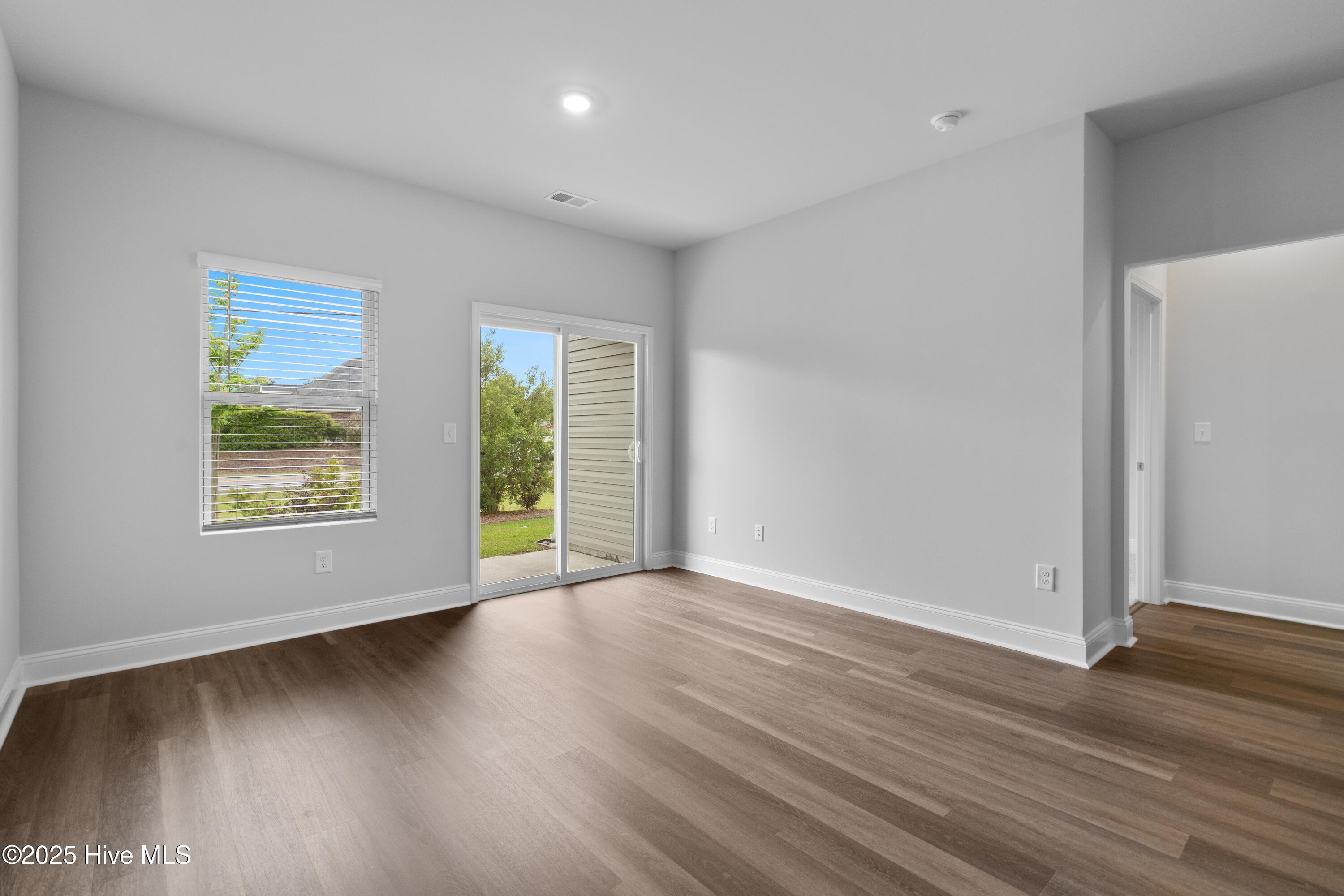 262 Arnette Drive 80 B Property Photo 4